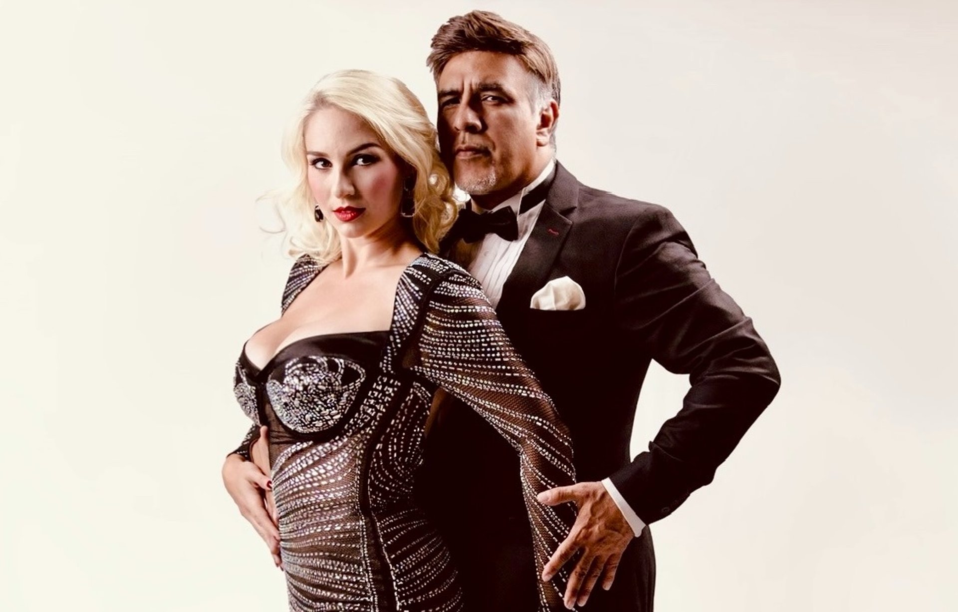 black and white bed linen