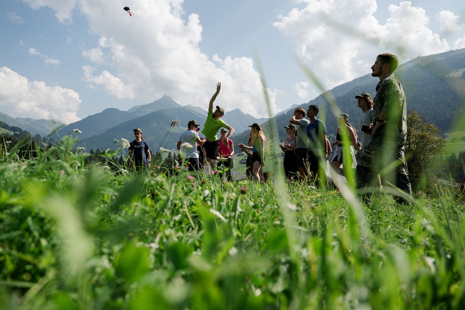 black and white bed linen
