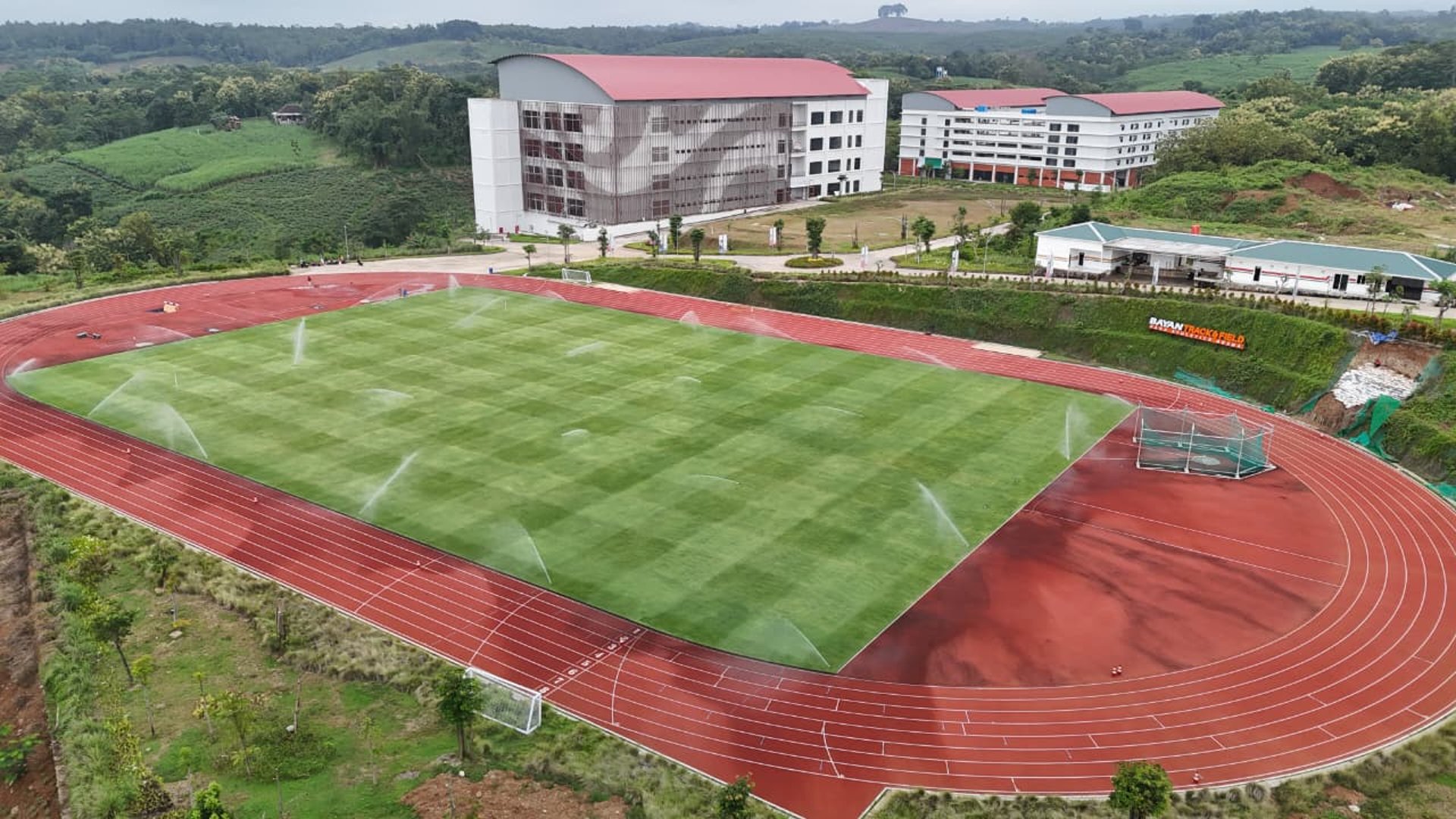 gray computer monitor