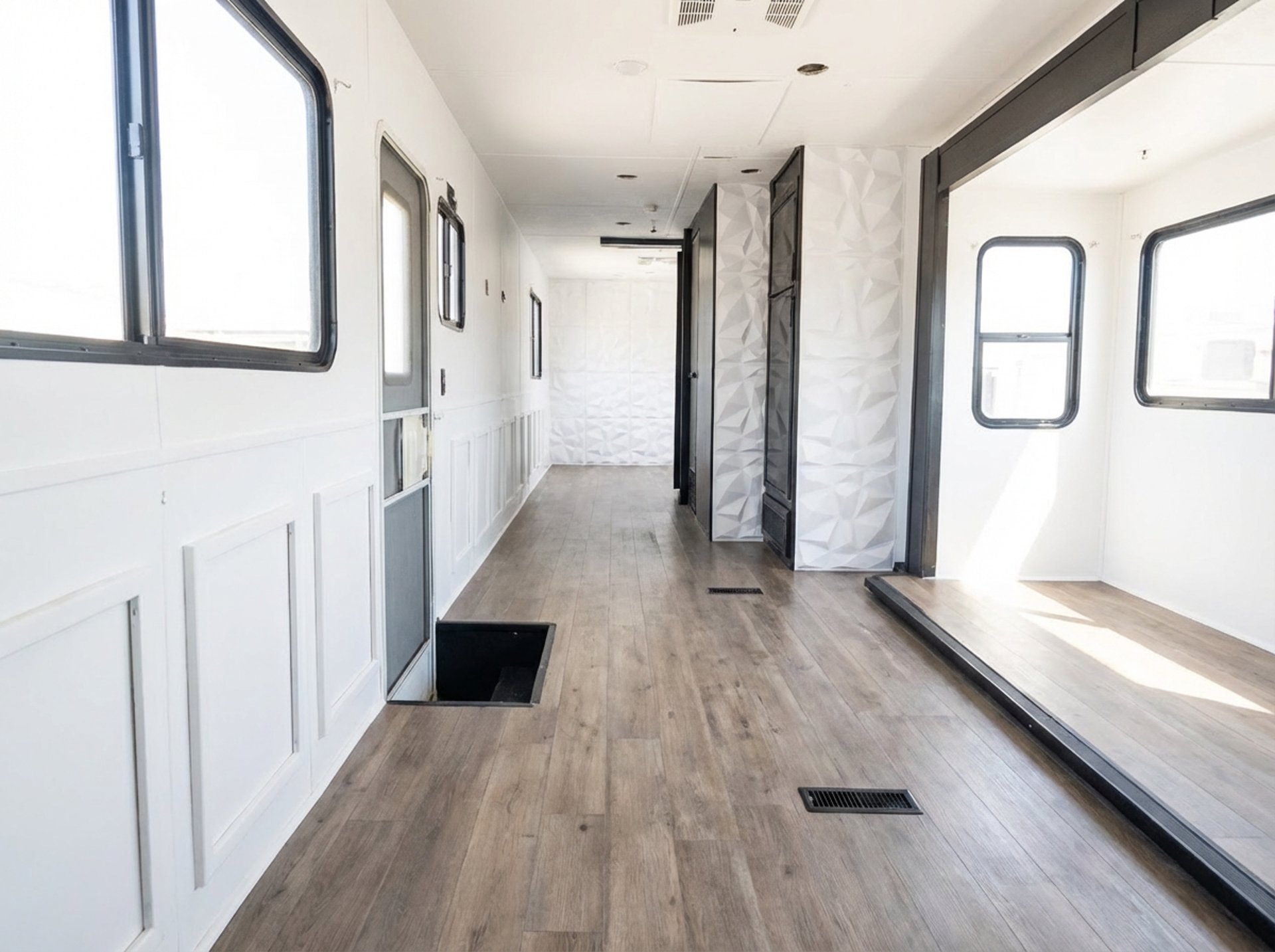 black and white bed linen