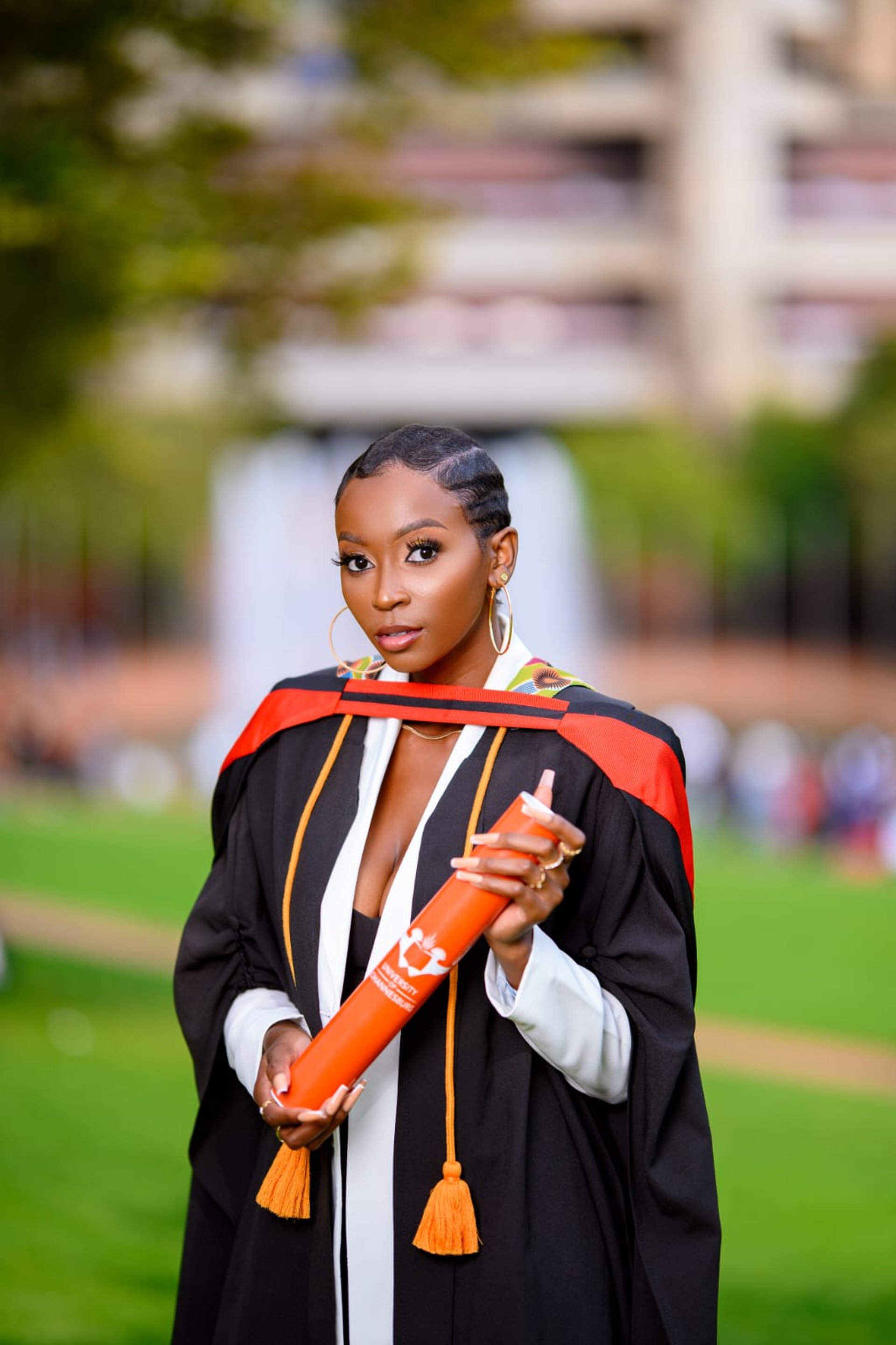 black and white bed linen