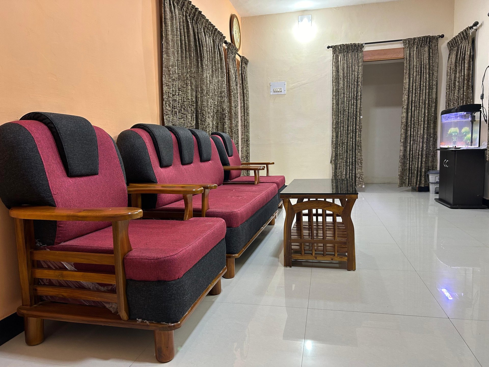 black and white bed linen