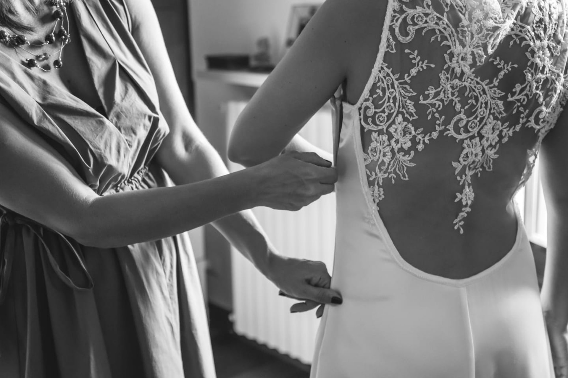 black and white bed linen