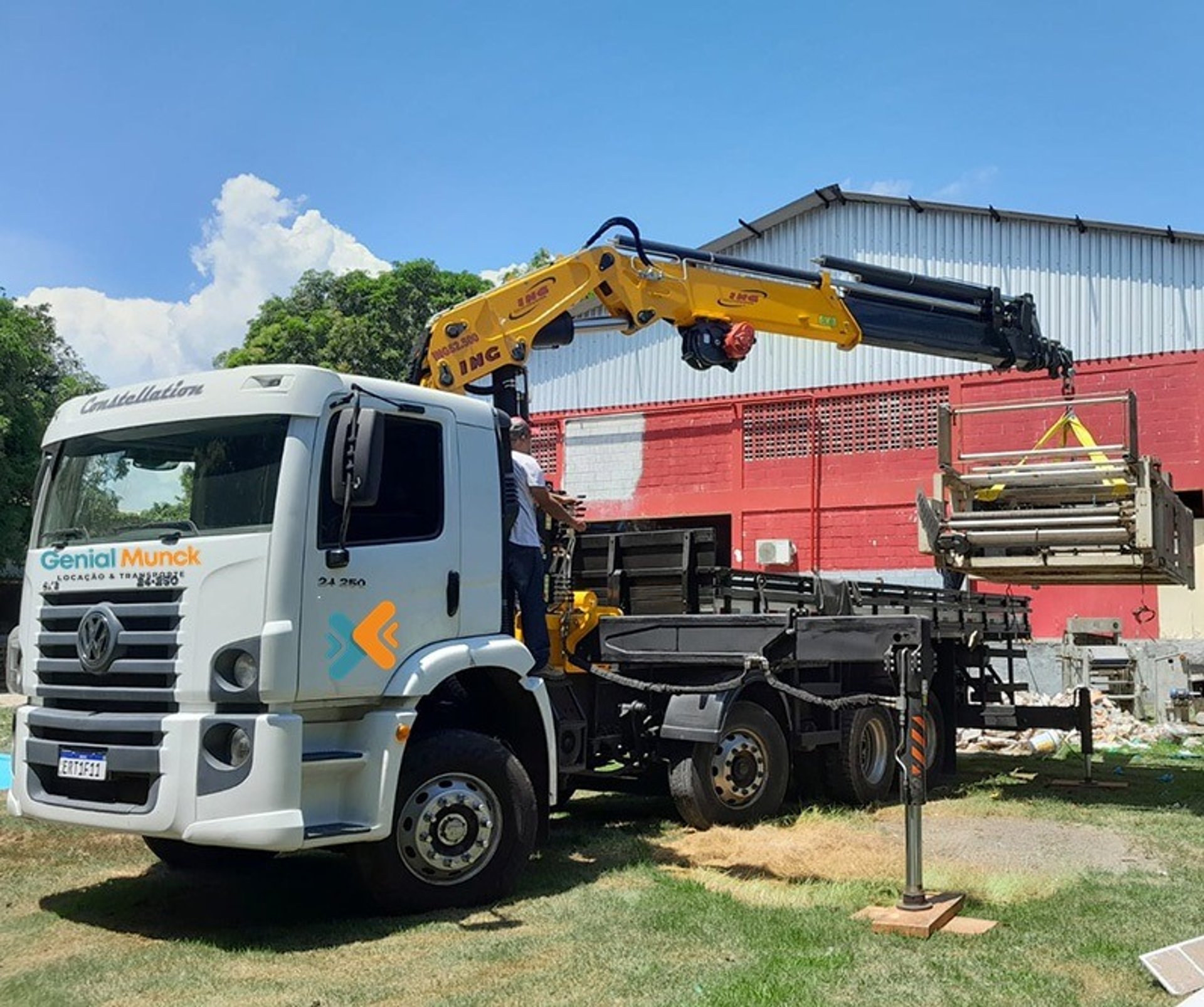 Aluguel de Caminhão Munck