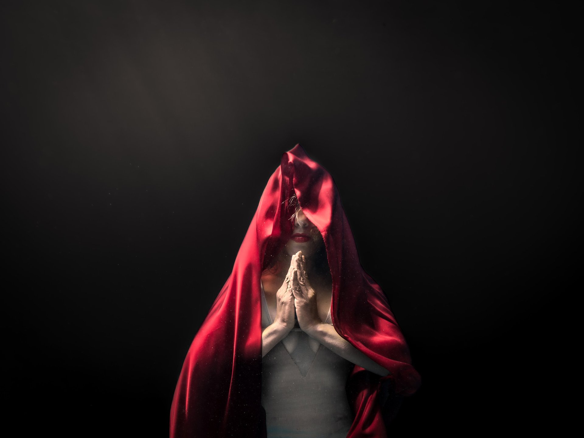 A gradient of dark blue to white