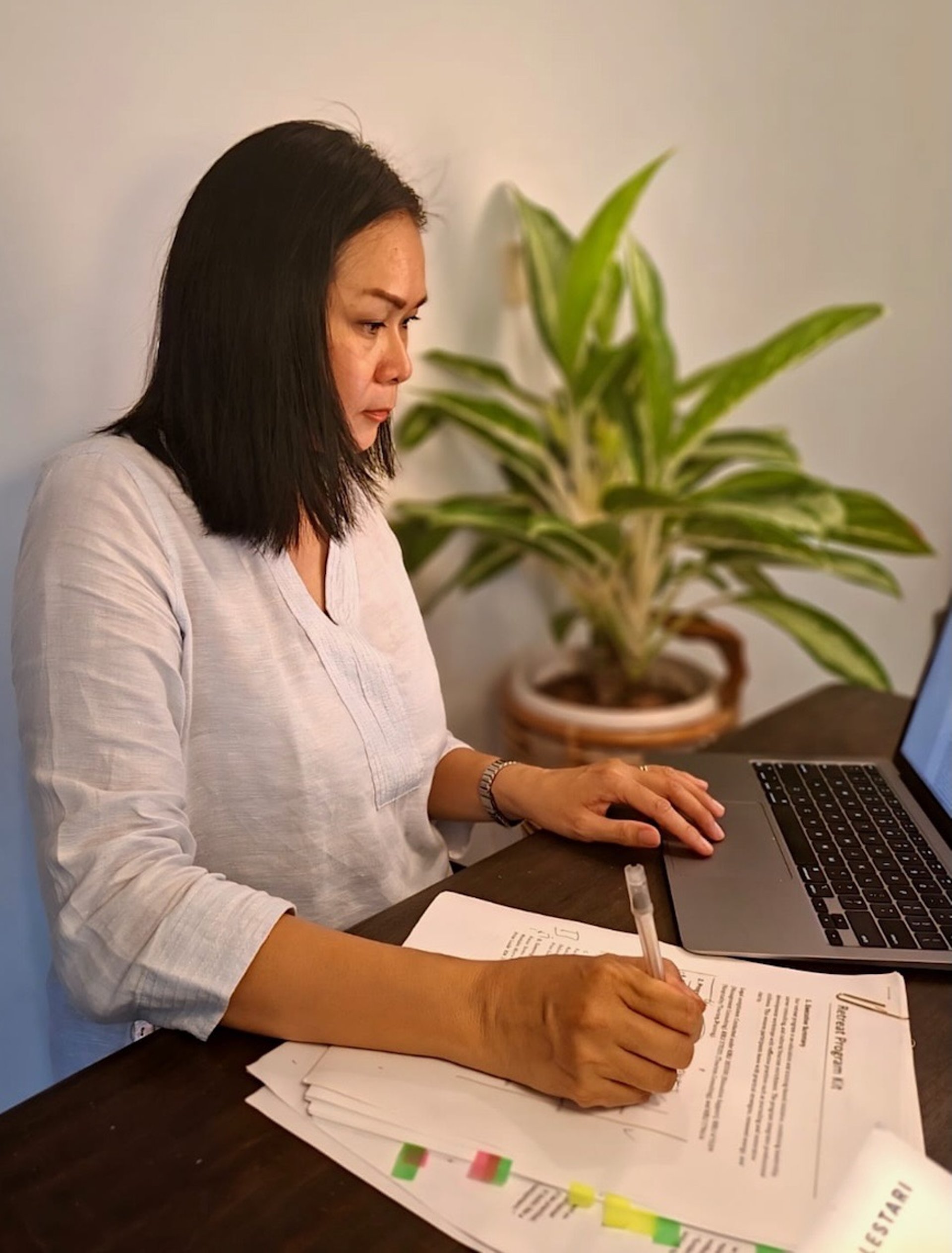 black and brown leather padded tub sofa