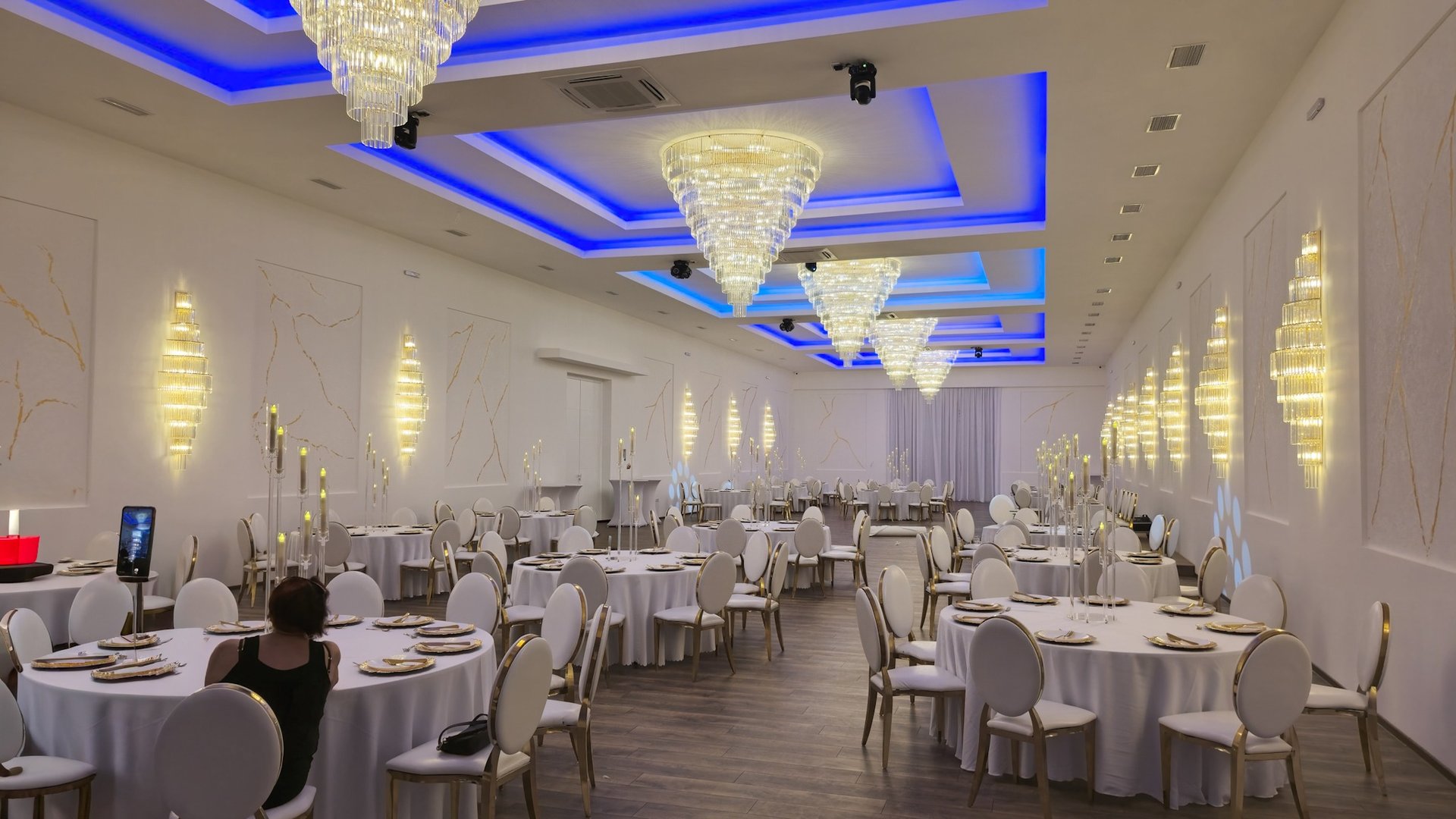 black and brown leather padded tub sofa