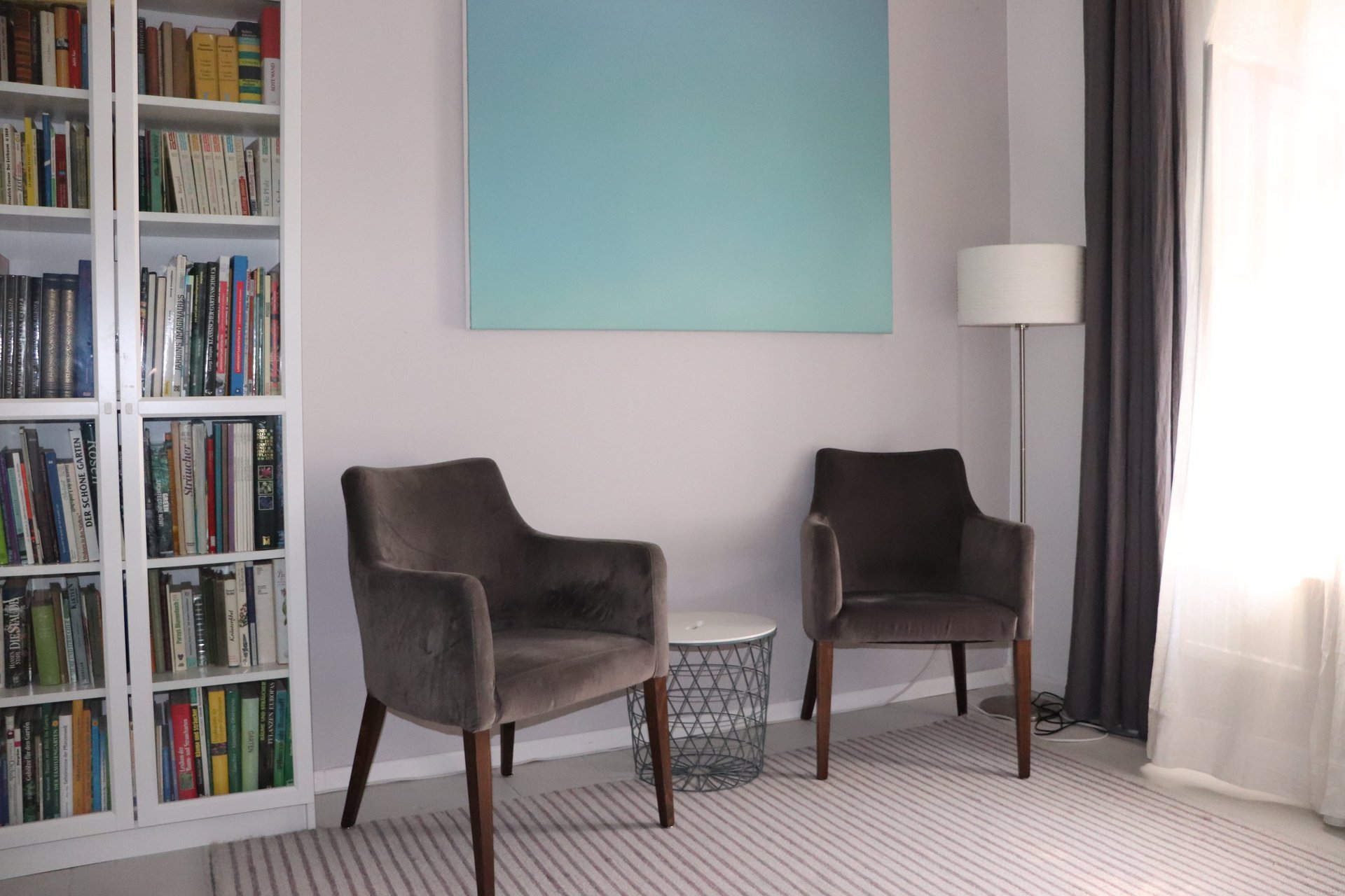 black and white bed linen