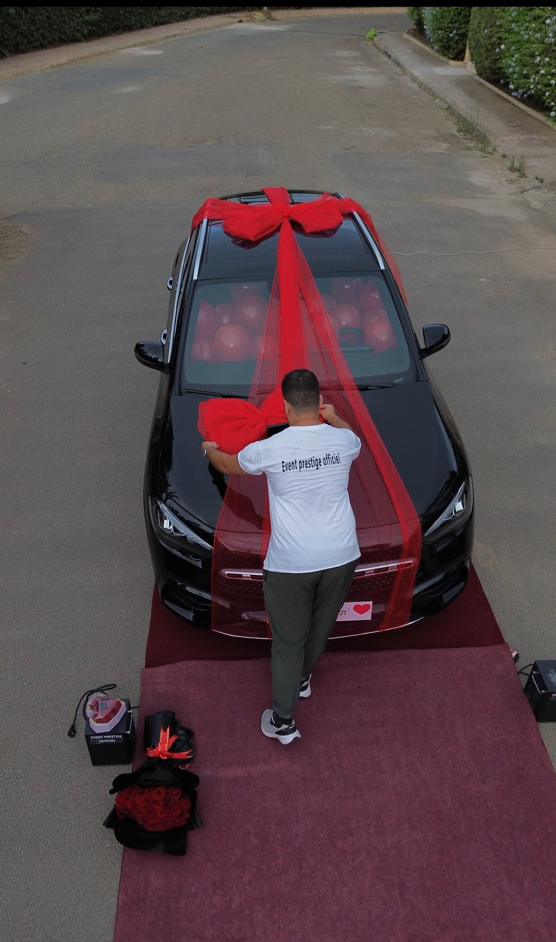 décoration de voiture de mariage décoration de voiture surprise voiture fleur cadeau voiture Maroc c