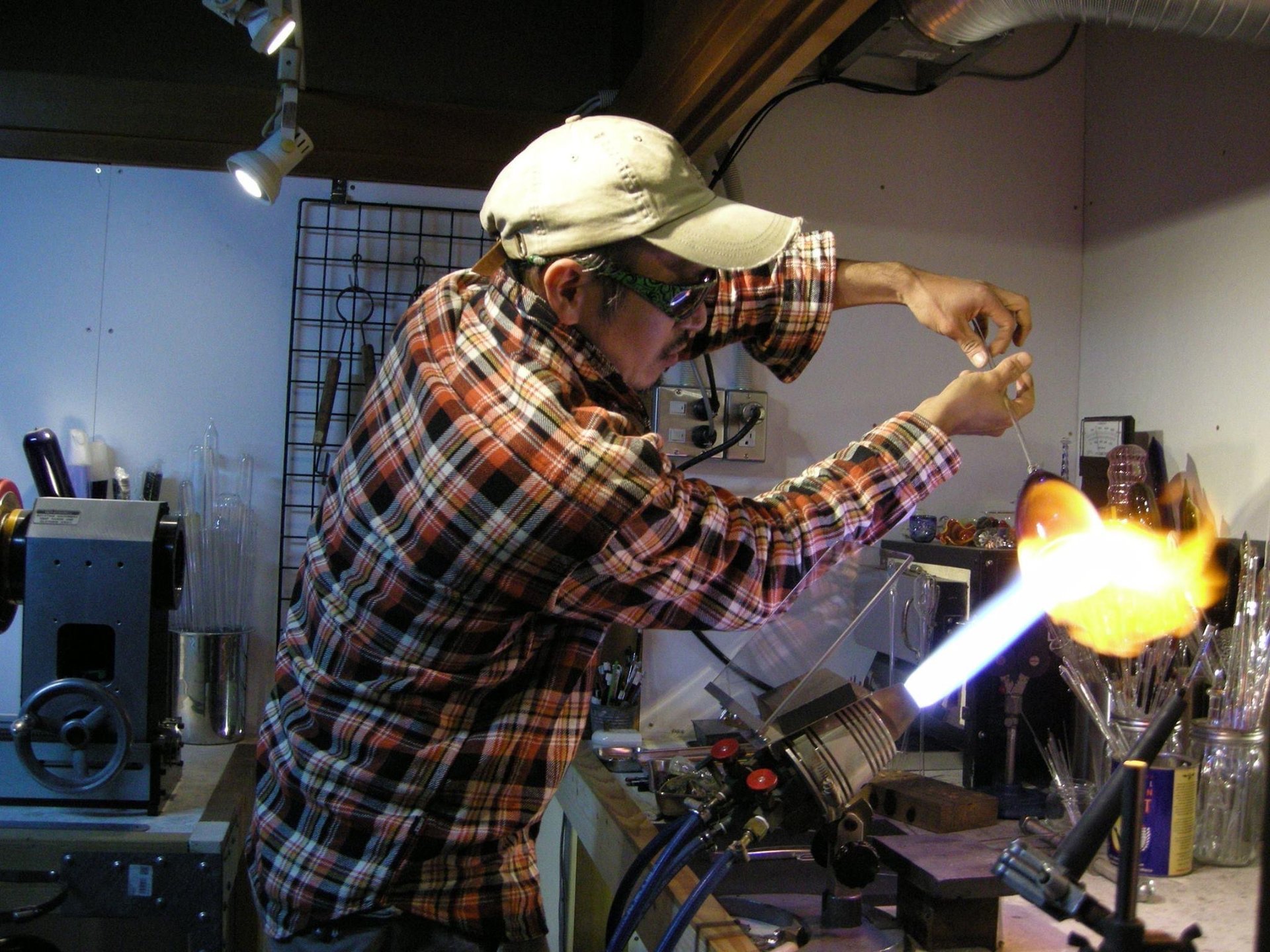 Borosilicate Glass Blowers in Japan | Original Glass Accessories