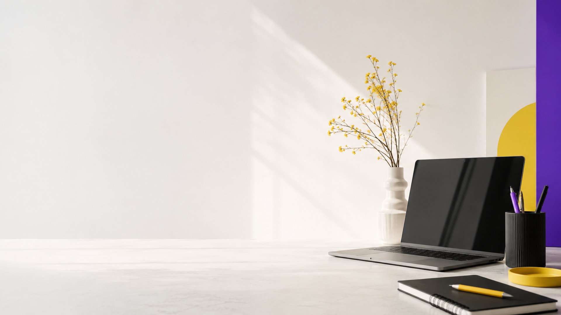 gray computer monitor