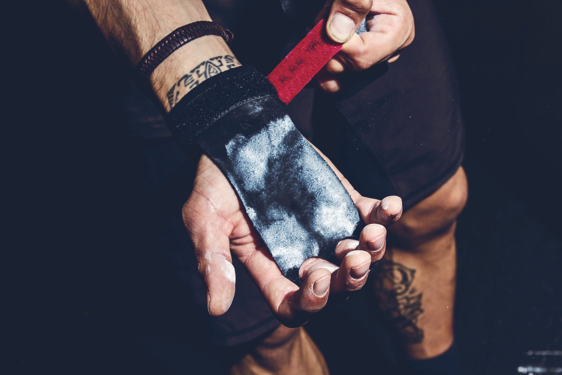 an abstract photo of a curved building with a blue sky in the background