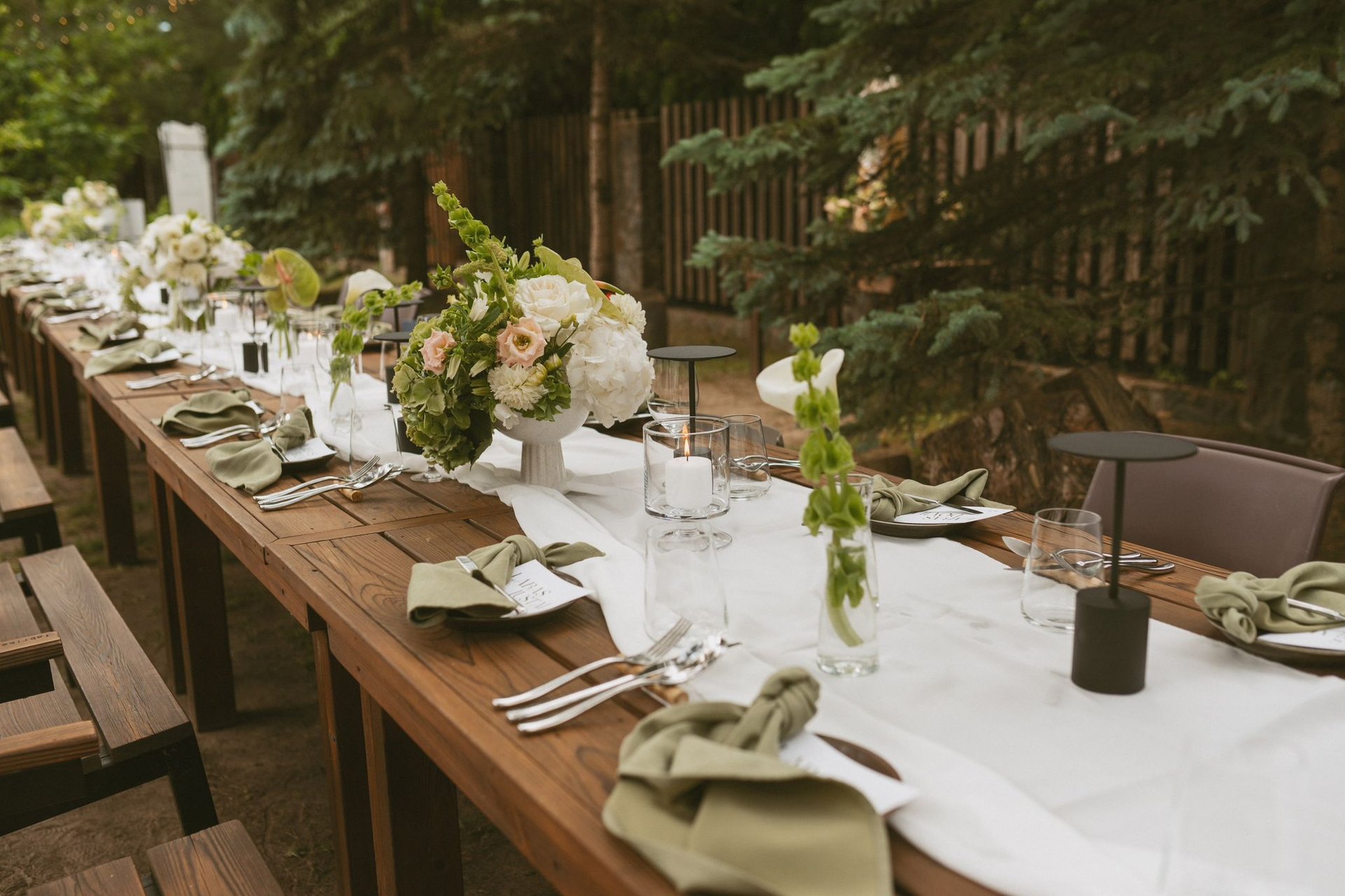 black and white bed linen