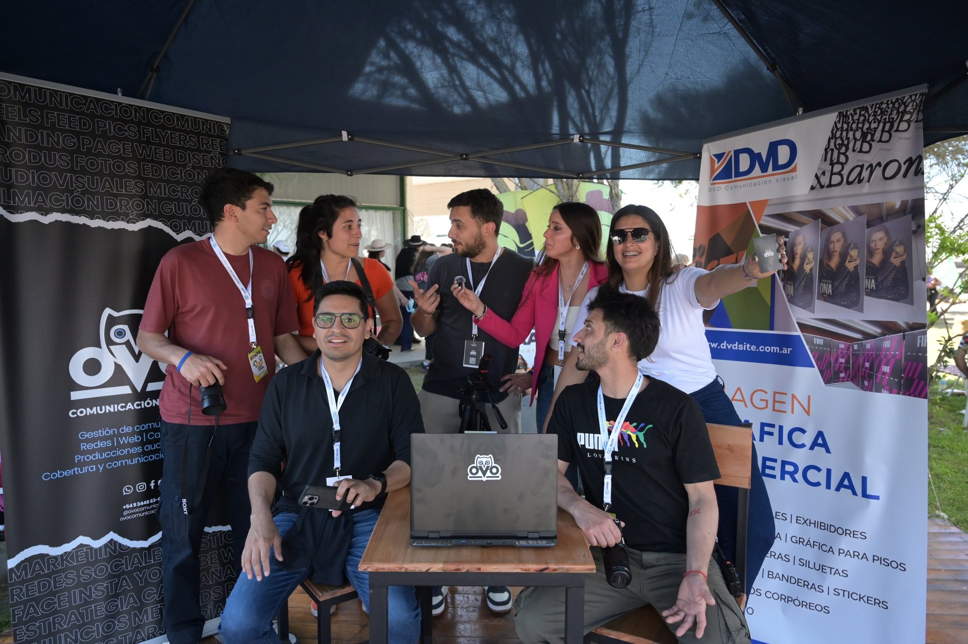 black and brown leather padded tub sofa