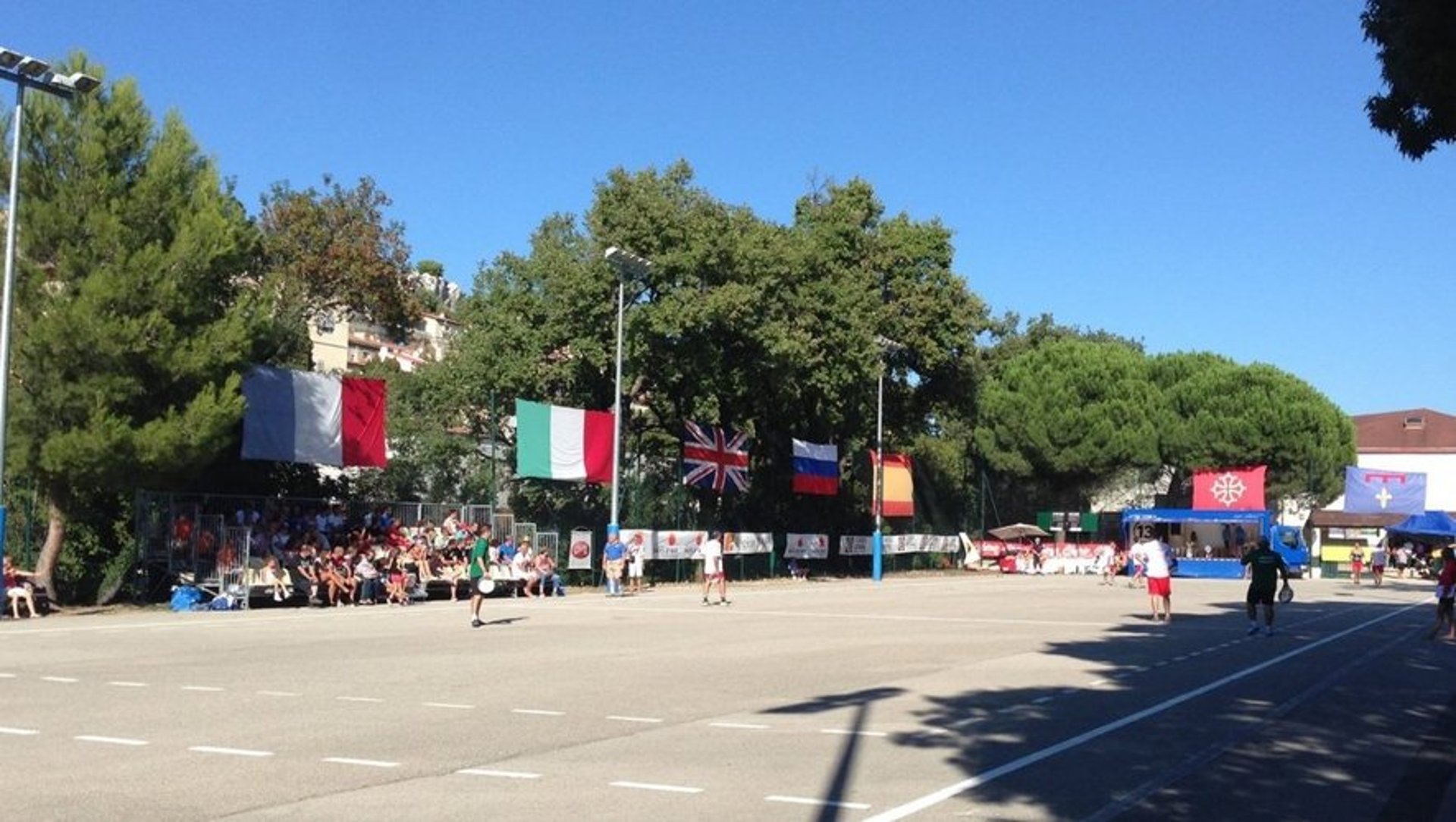 black and brown leather padded tub sofa