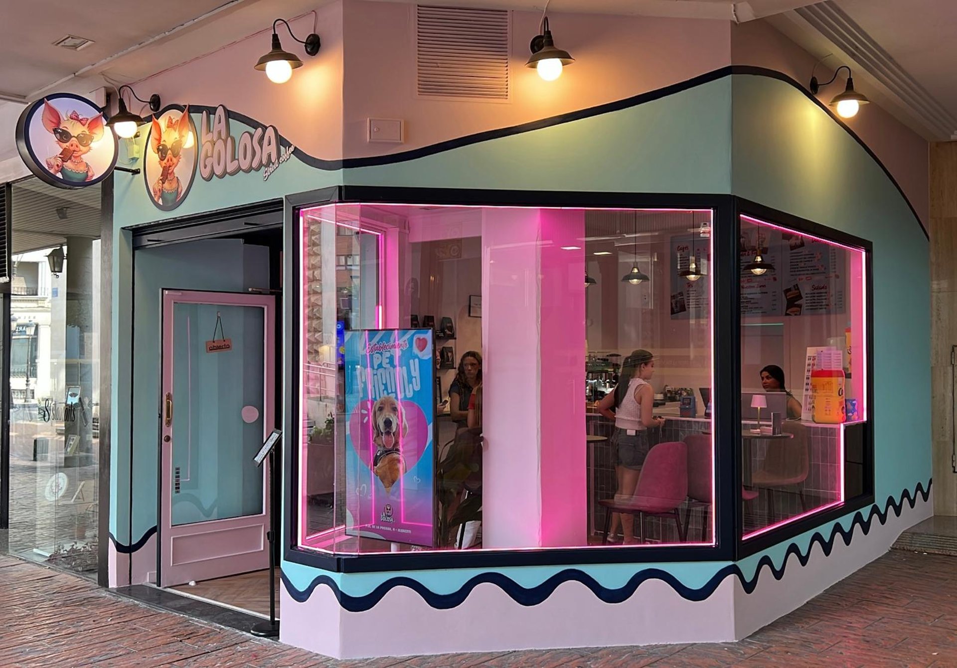 black and brown leather padded tub sofa