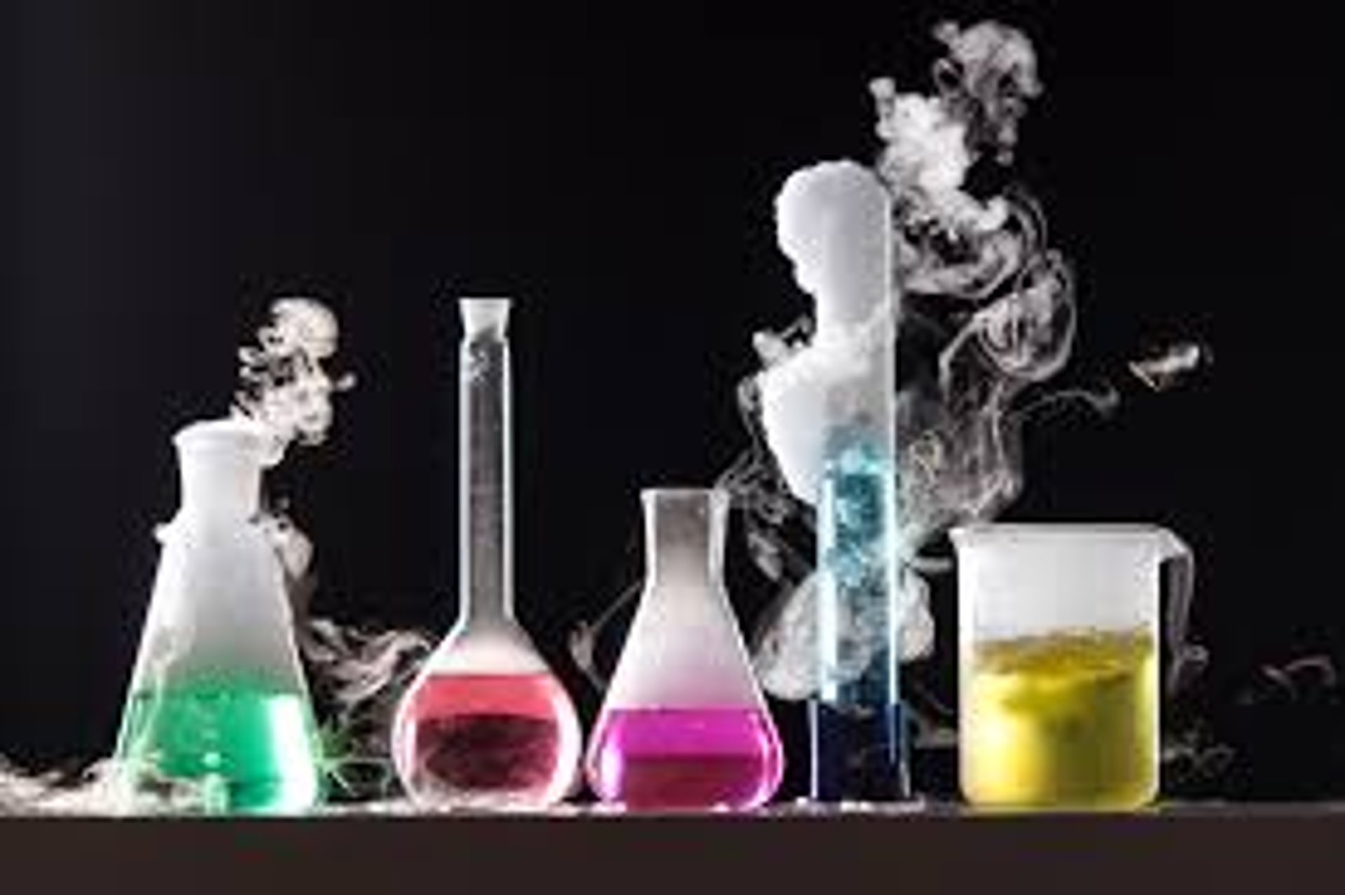 laboratory glassware beker flask cylinder