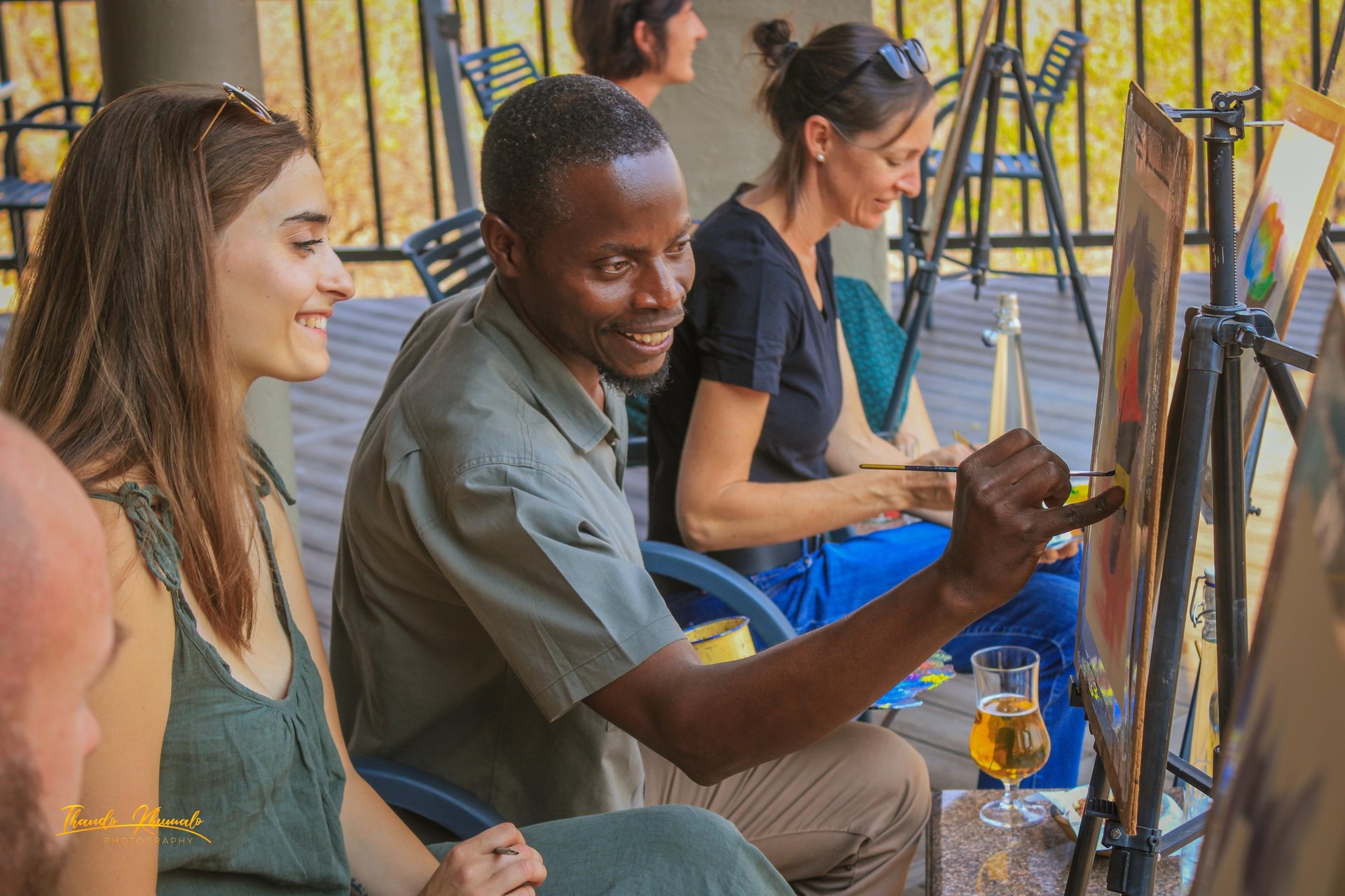 black and white bed linen