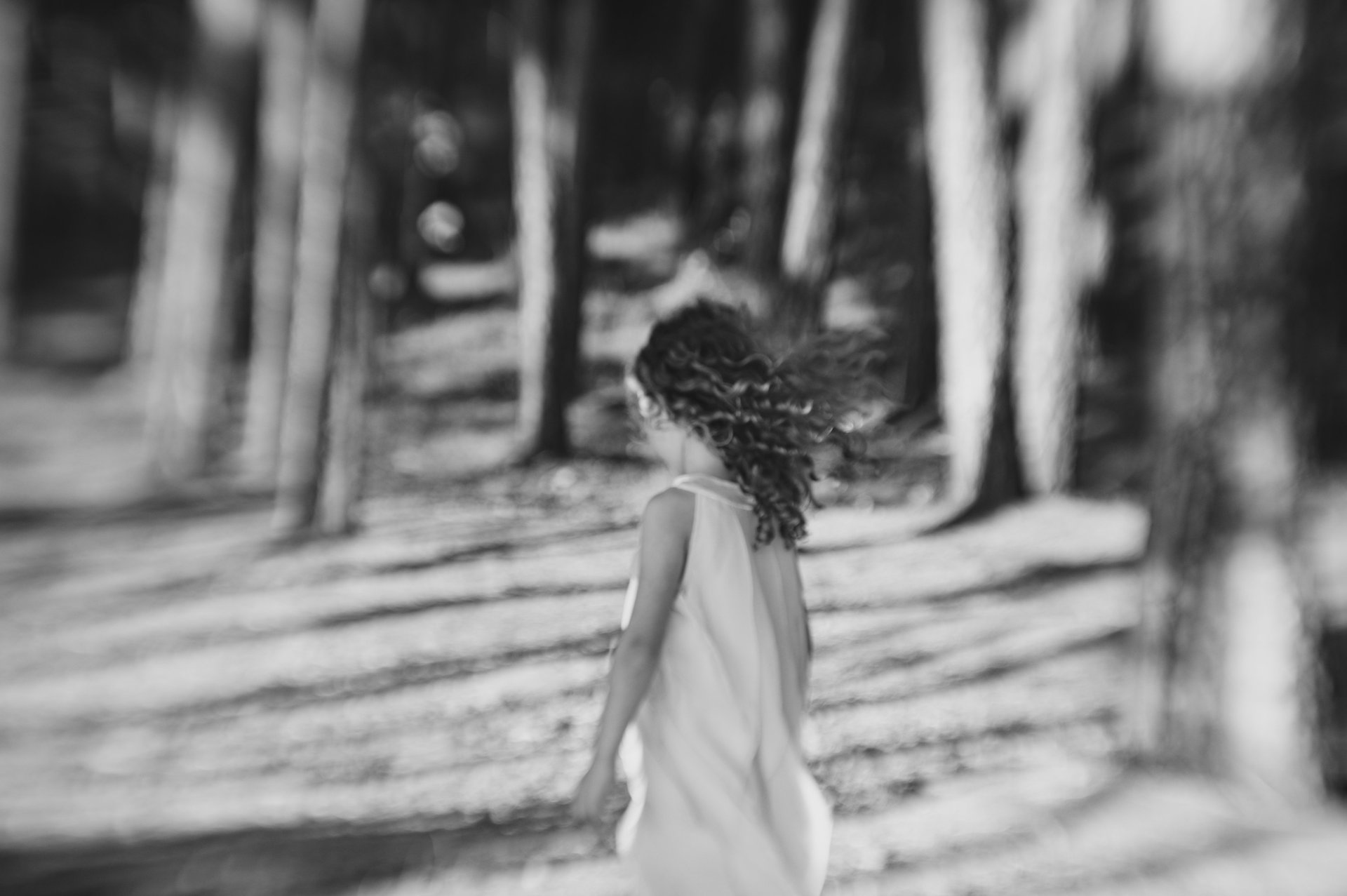 black and white bed linen