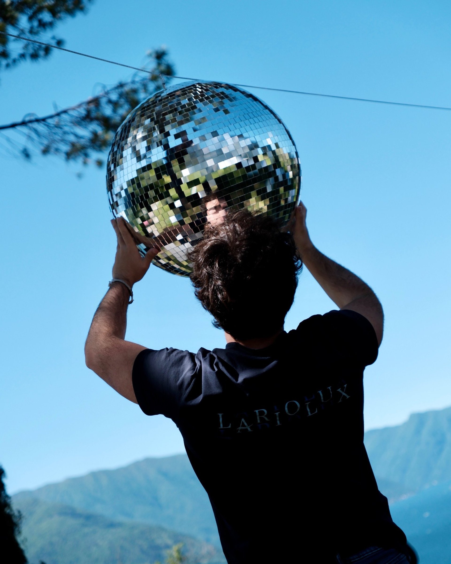 Noleggio e allestimento impianti audio e luci professionali a Como per eventi, feste e DJ set – Lariolux Service