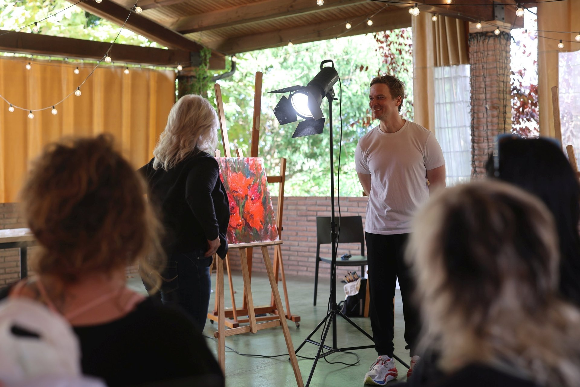 black and white bed linen