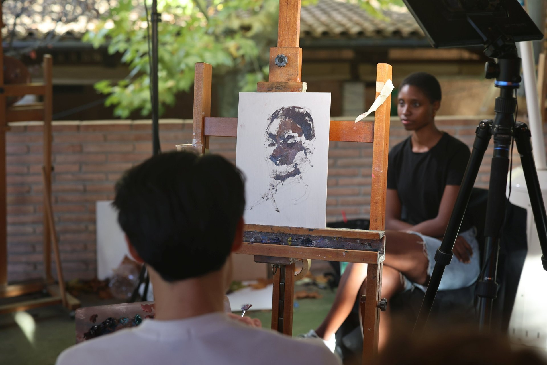 black and white bed linen