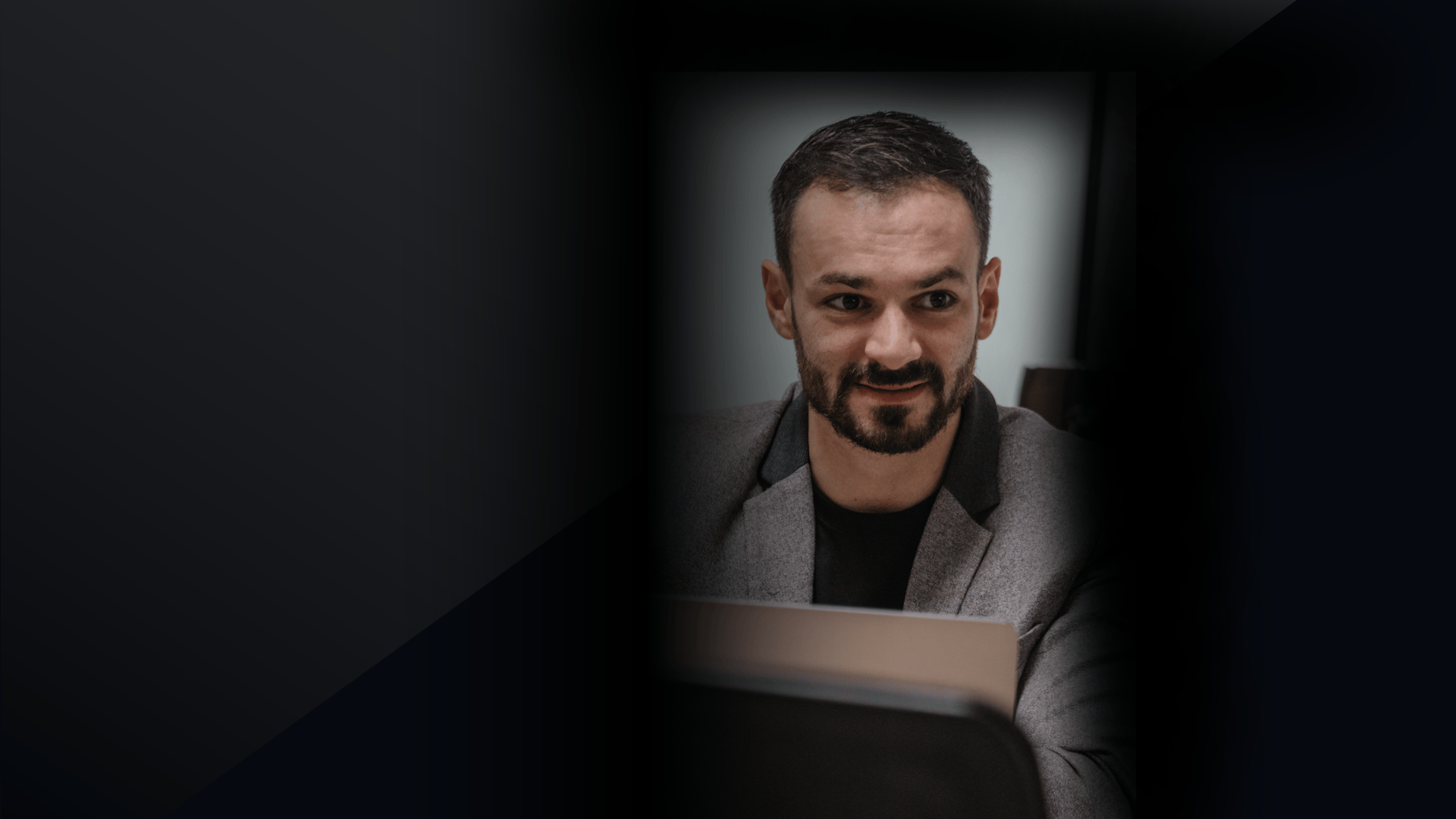 Aula ao vivo com Julio Heckert sobre marketing e vendas para empresários da Região Serrana e Lagos