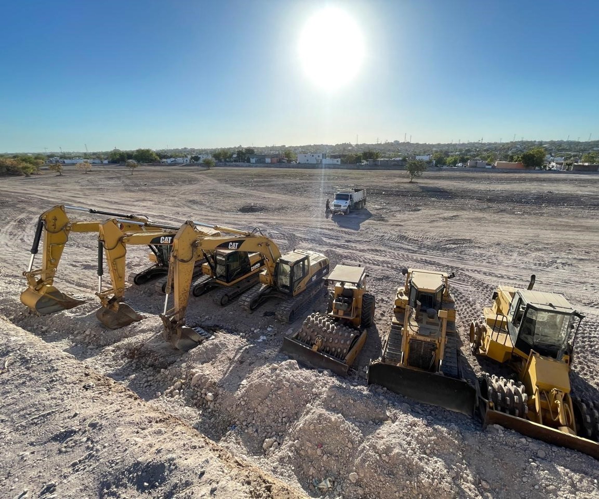black and brown leather padded tub sofa