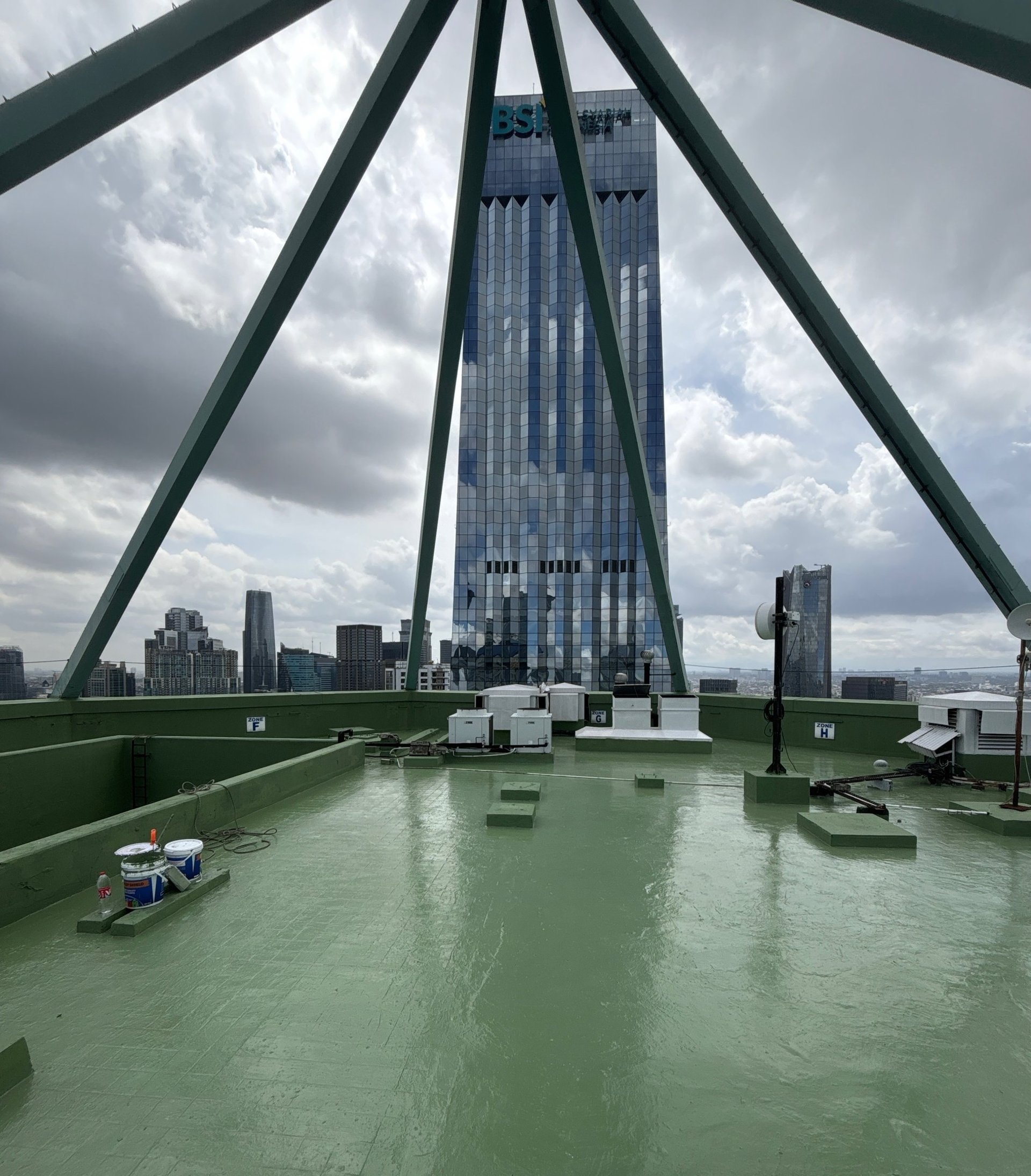 black and brown leather padded tub sofa