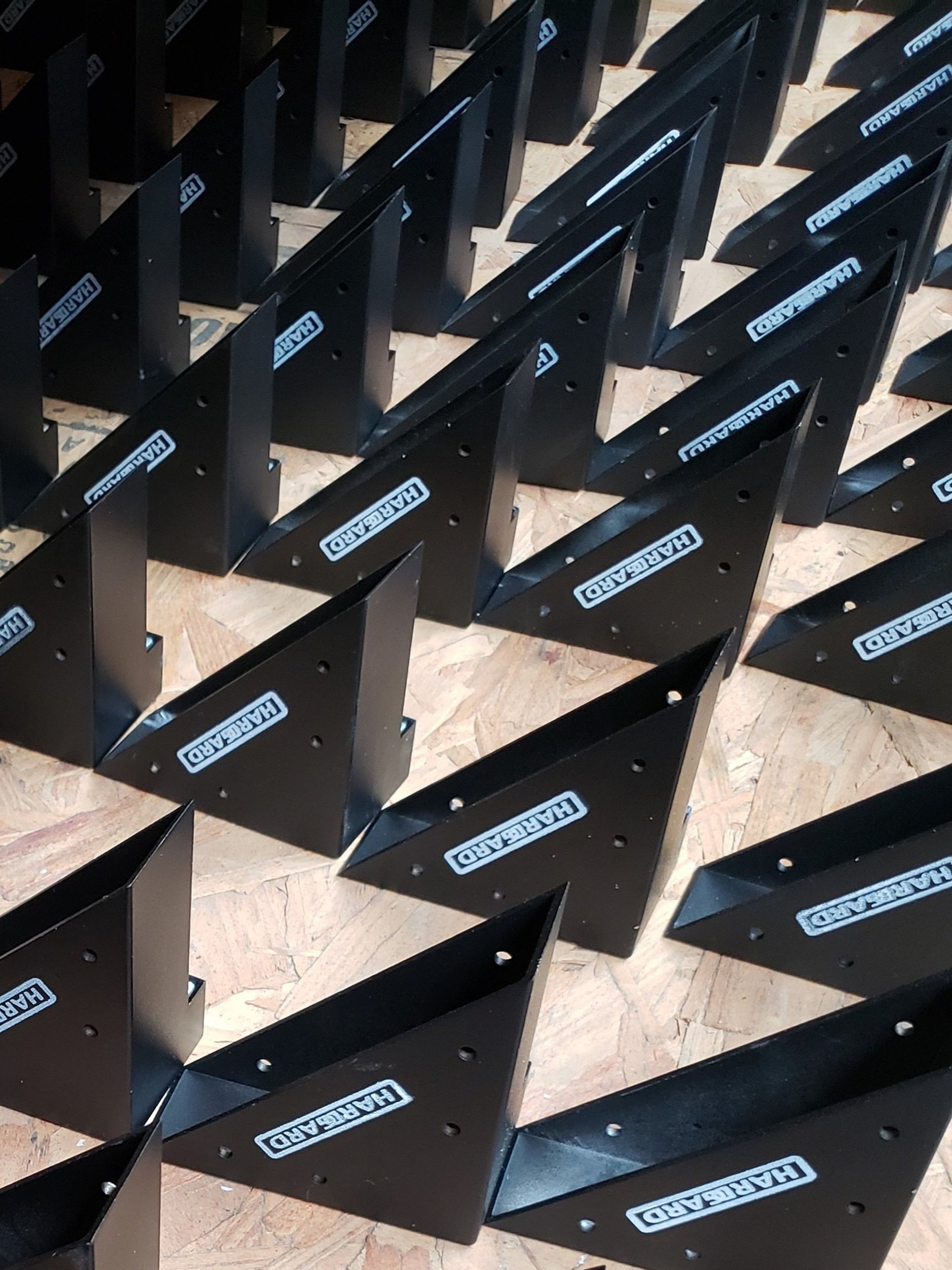 black and white bed linen