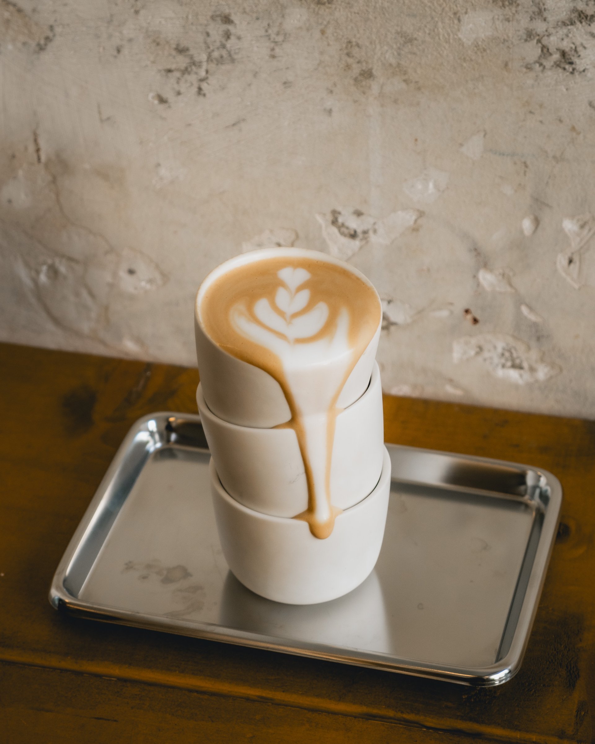 black DSLR camera with lens