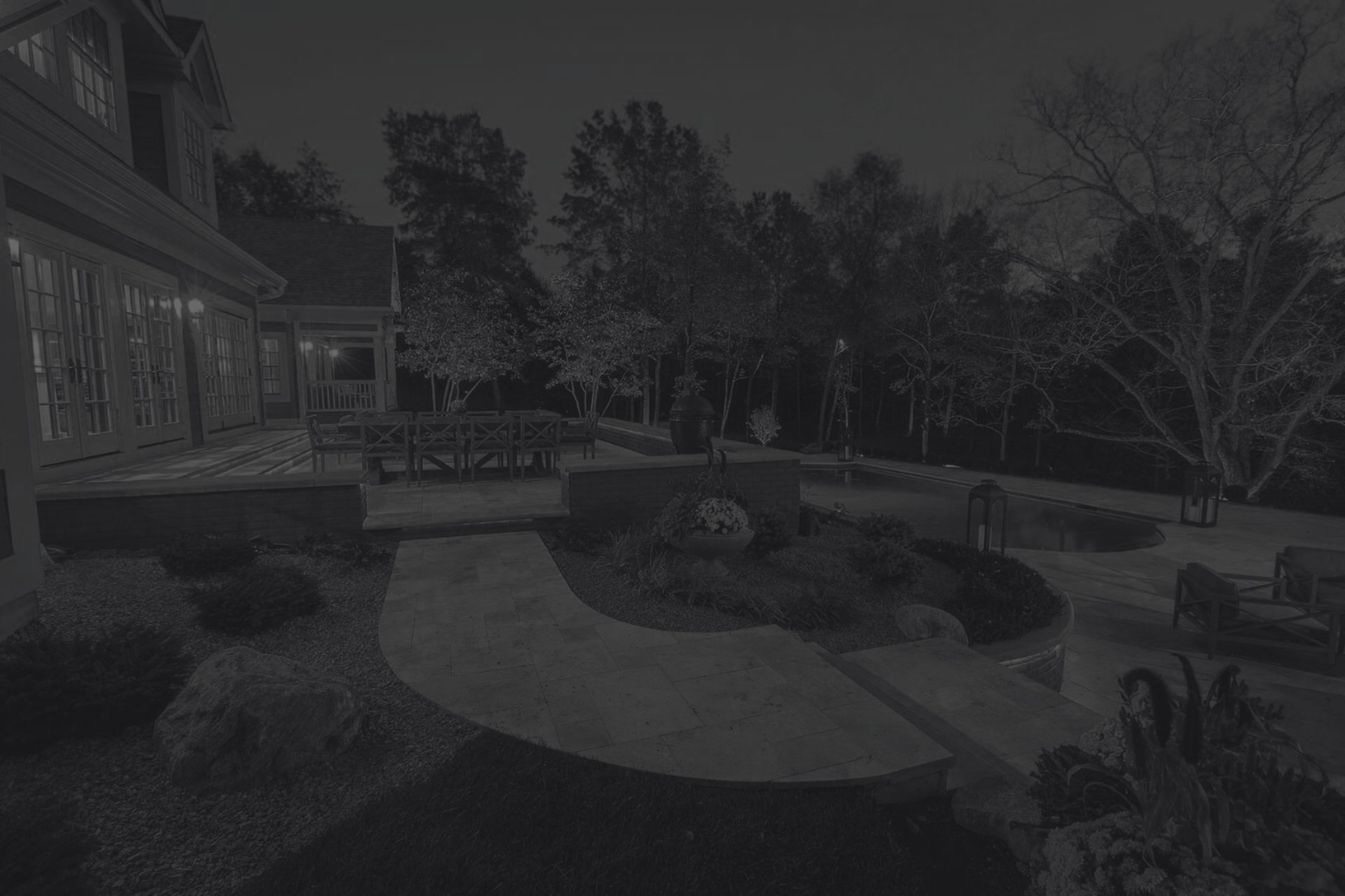 black and white bed linen