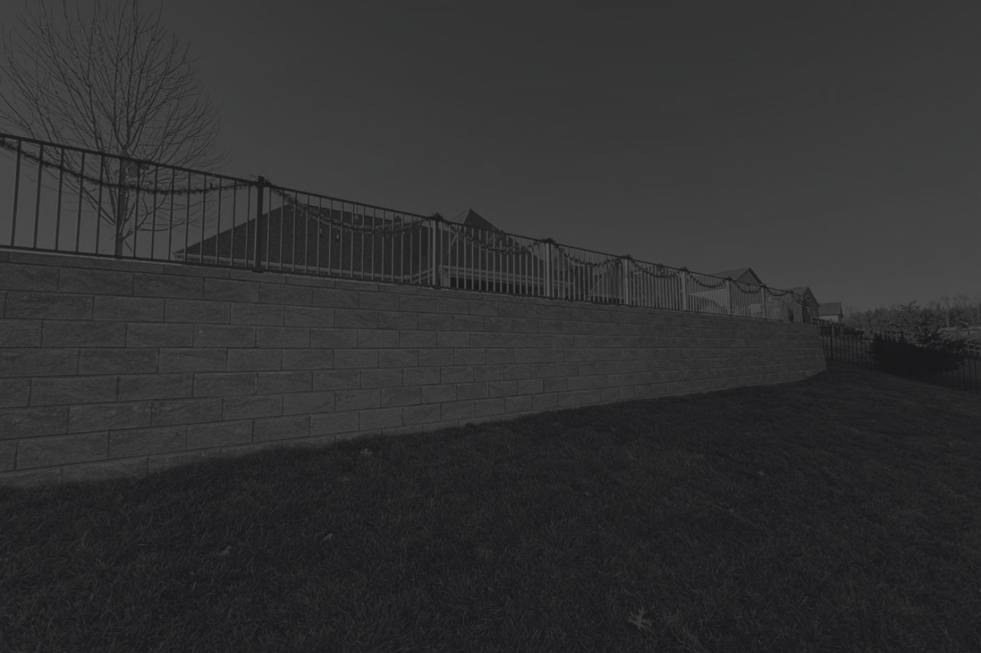 black and white bed linen