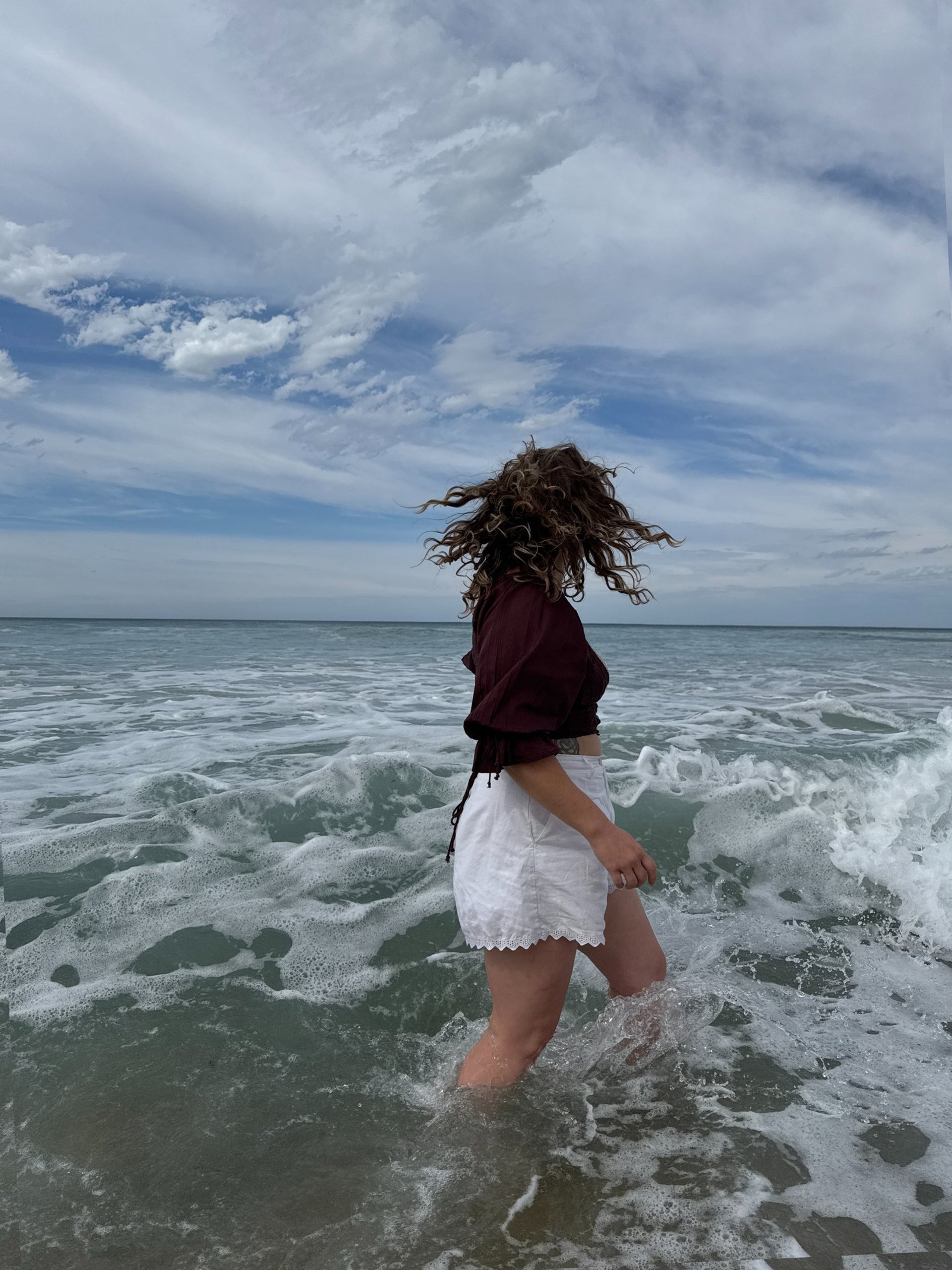 black and white bed linen