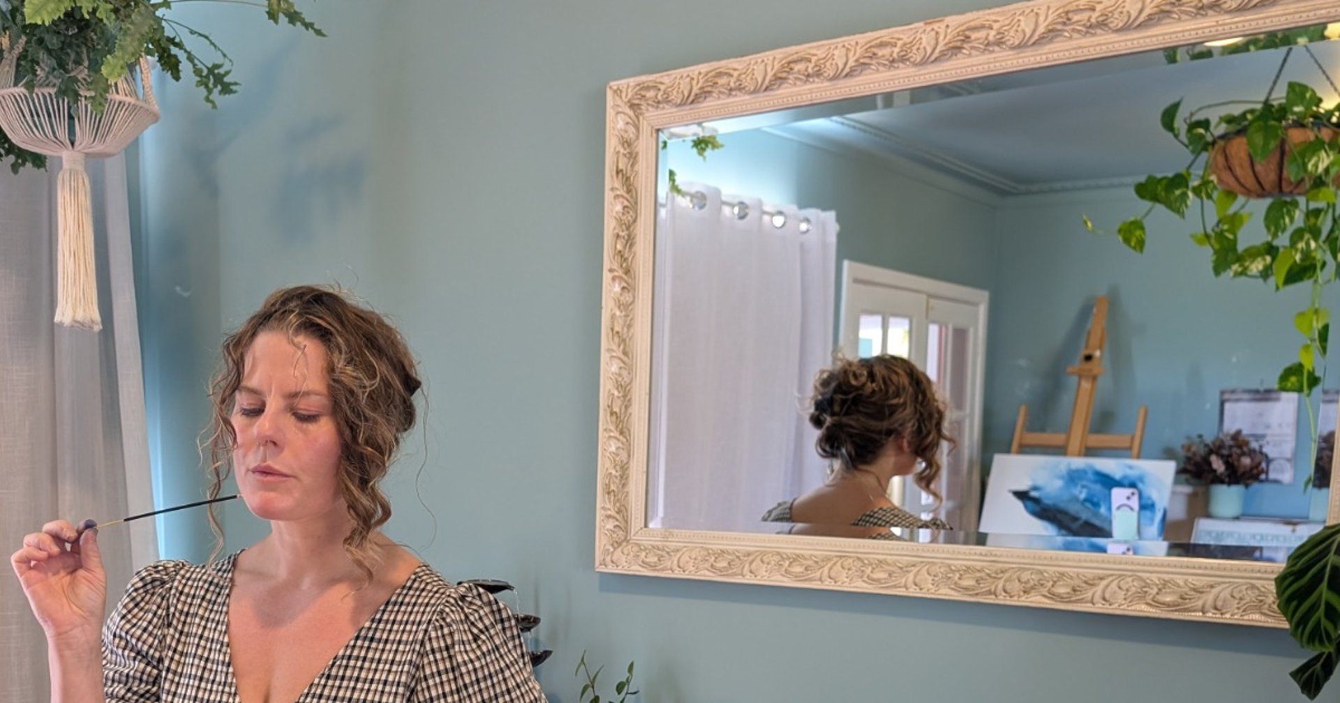 black and white bed linen