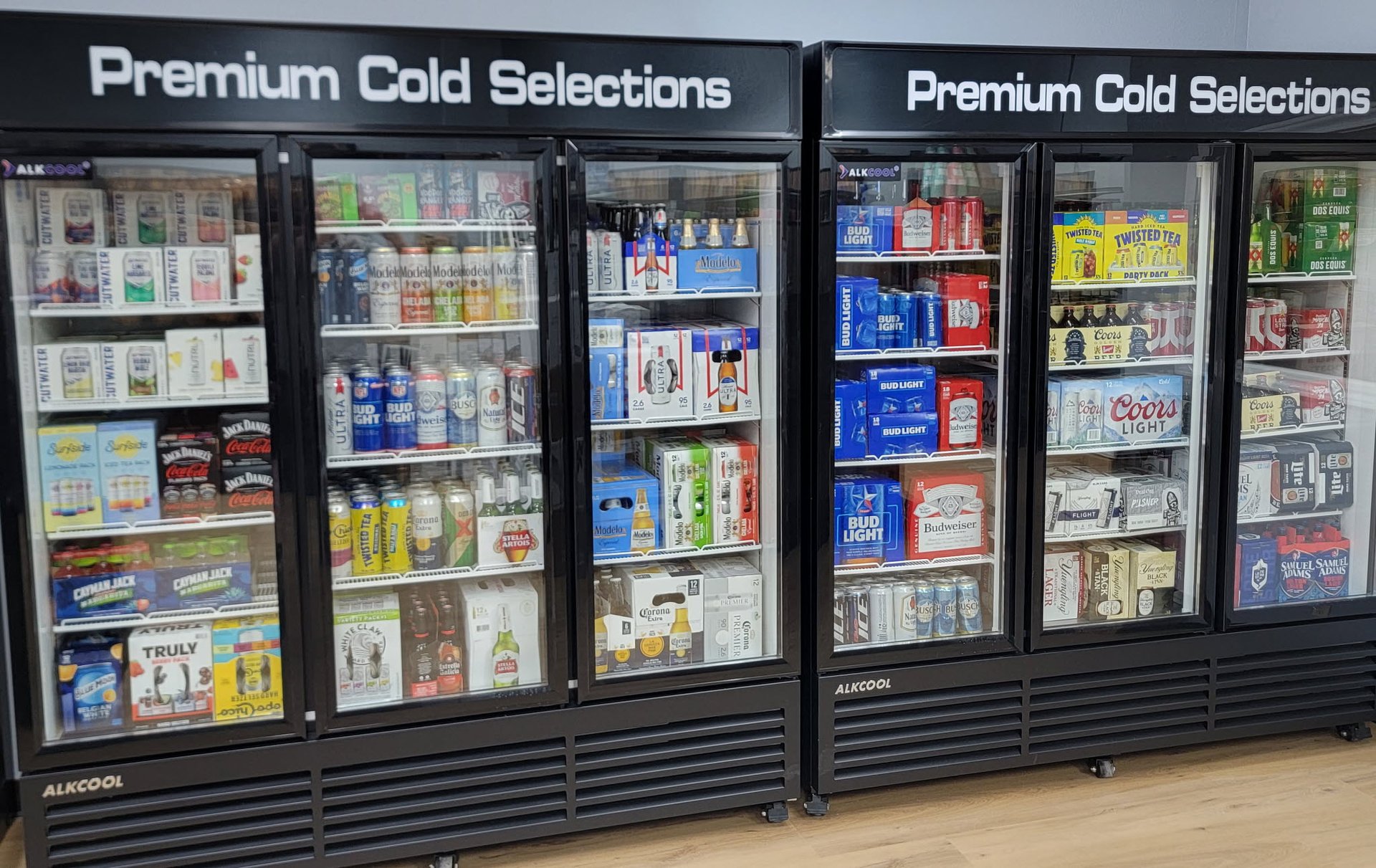 black and brown leather padded tub sofa