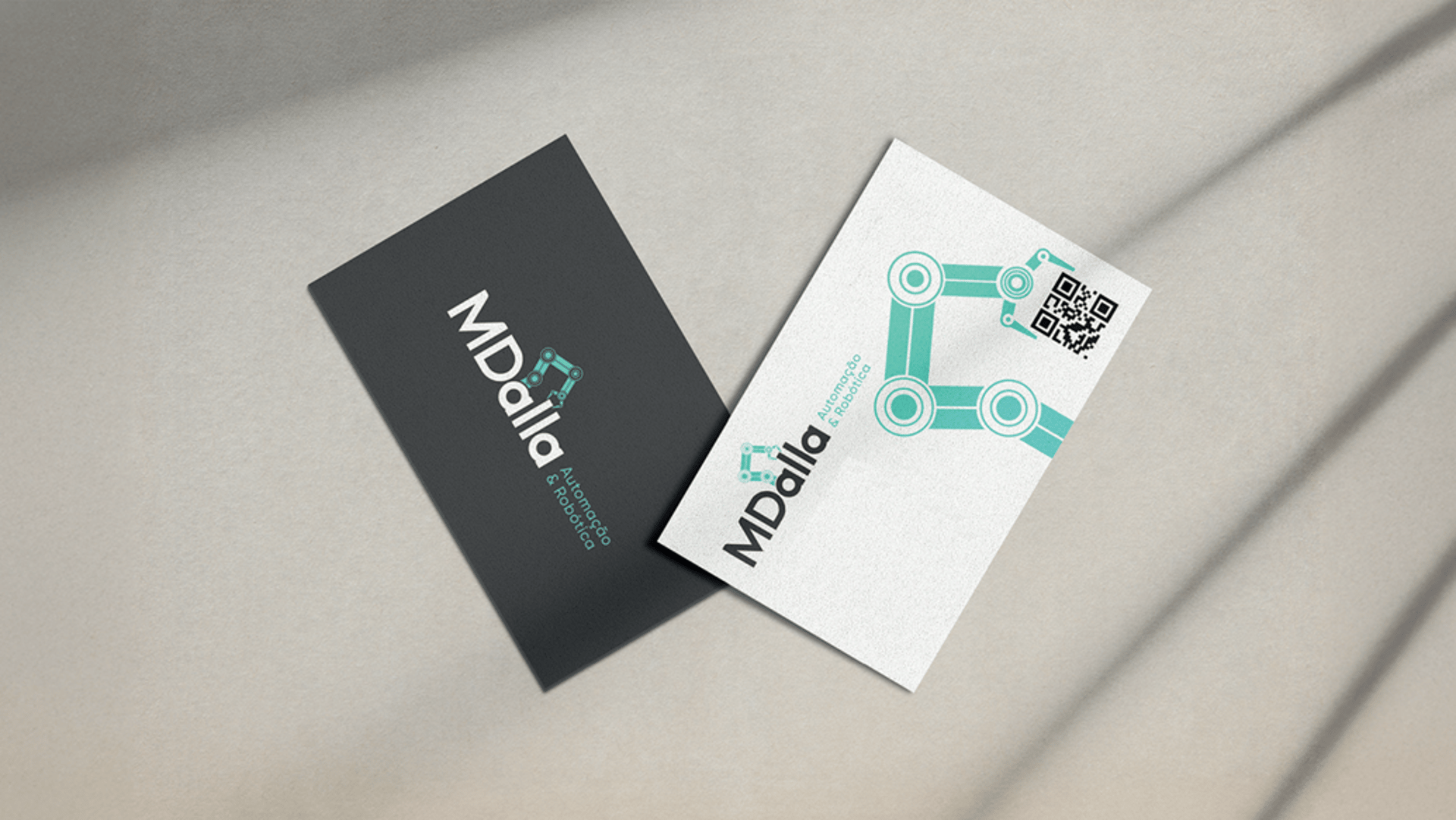 gray computer monitor