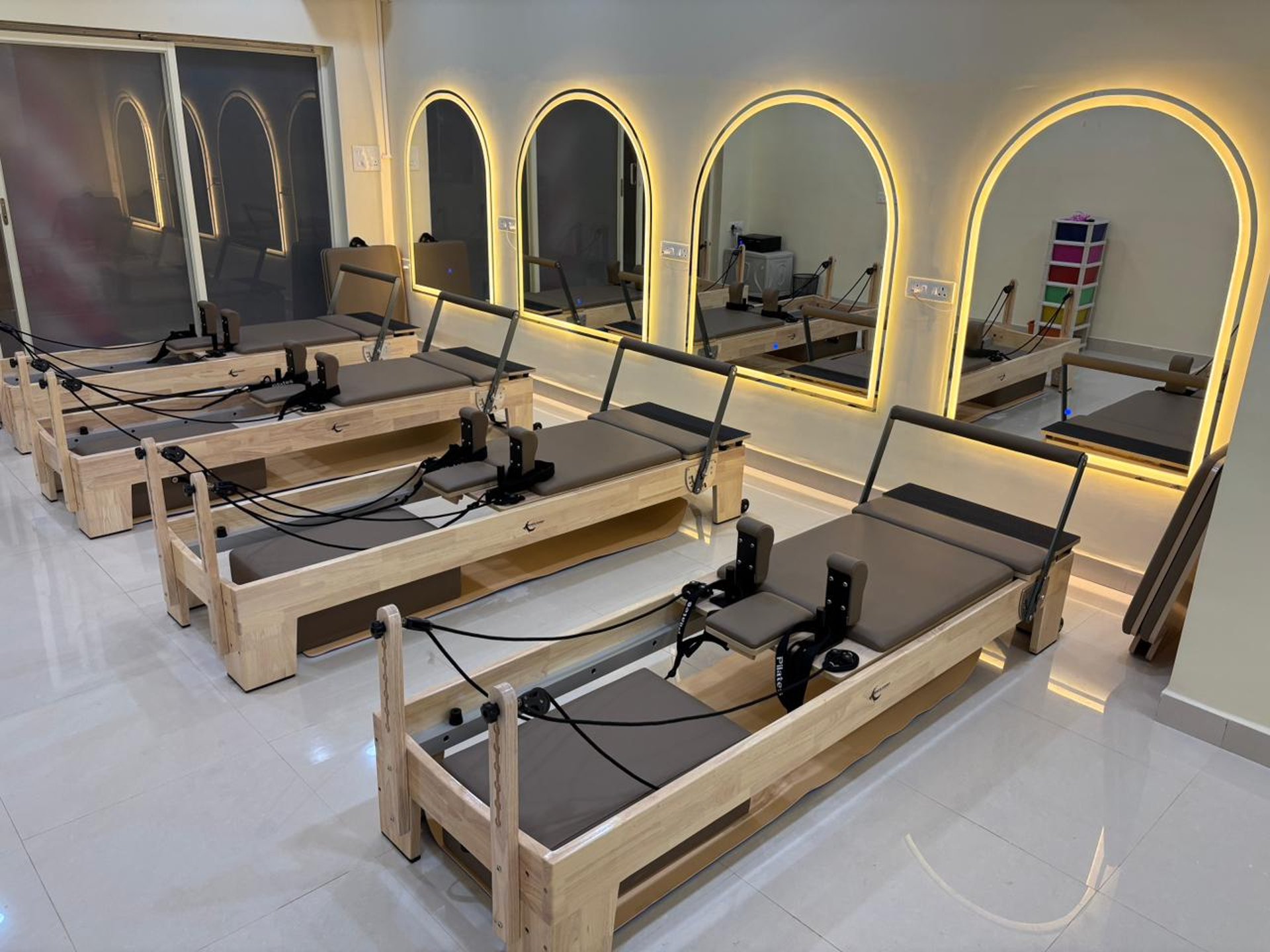 black and white bed linen