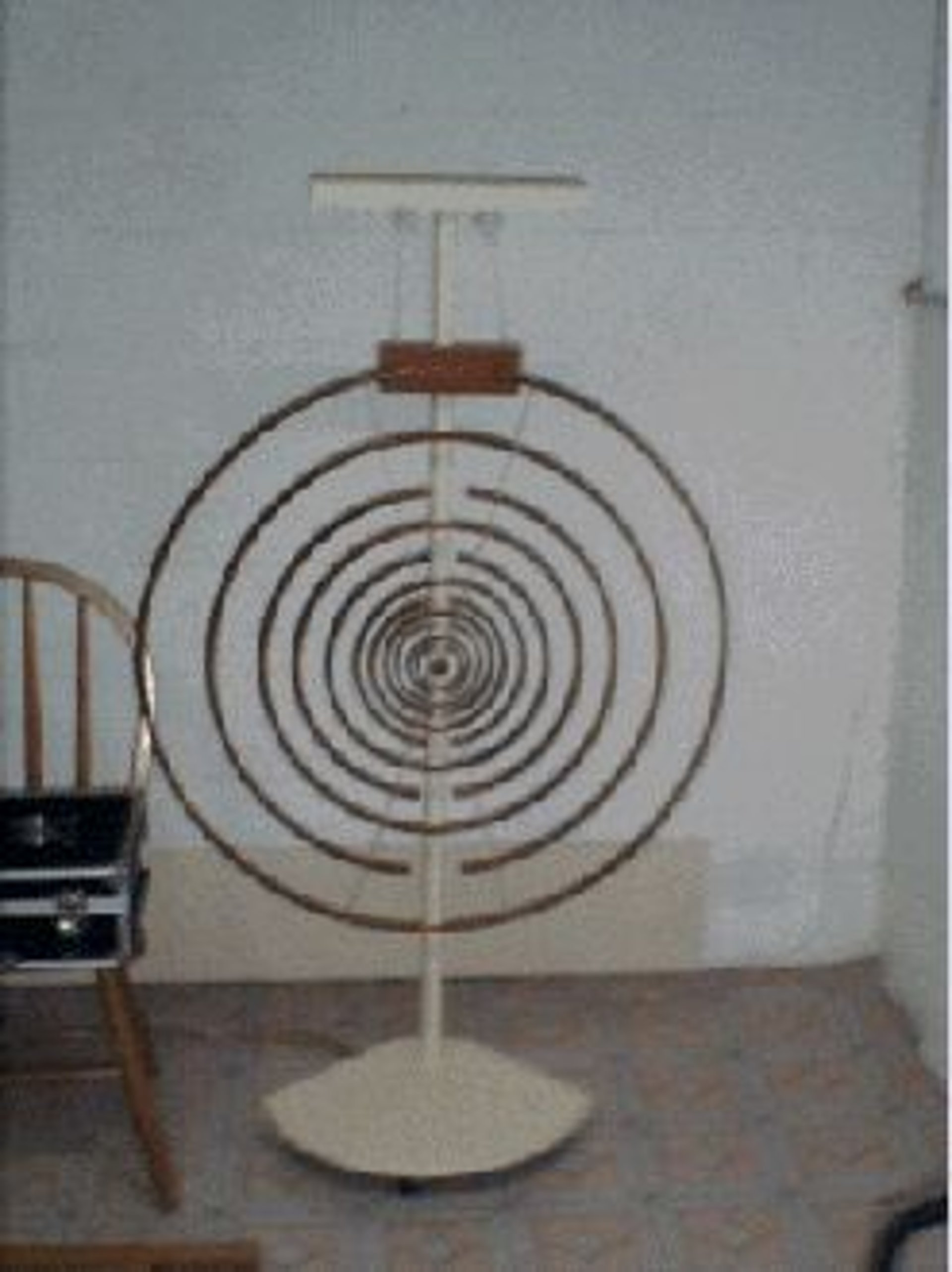 gray computer monitor