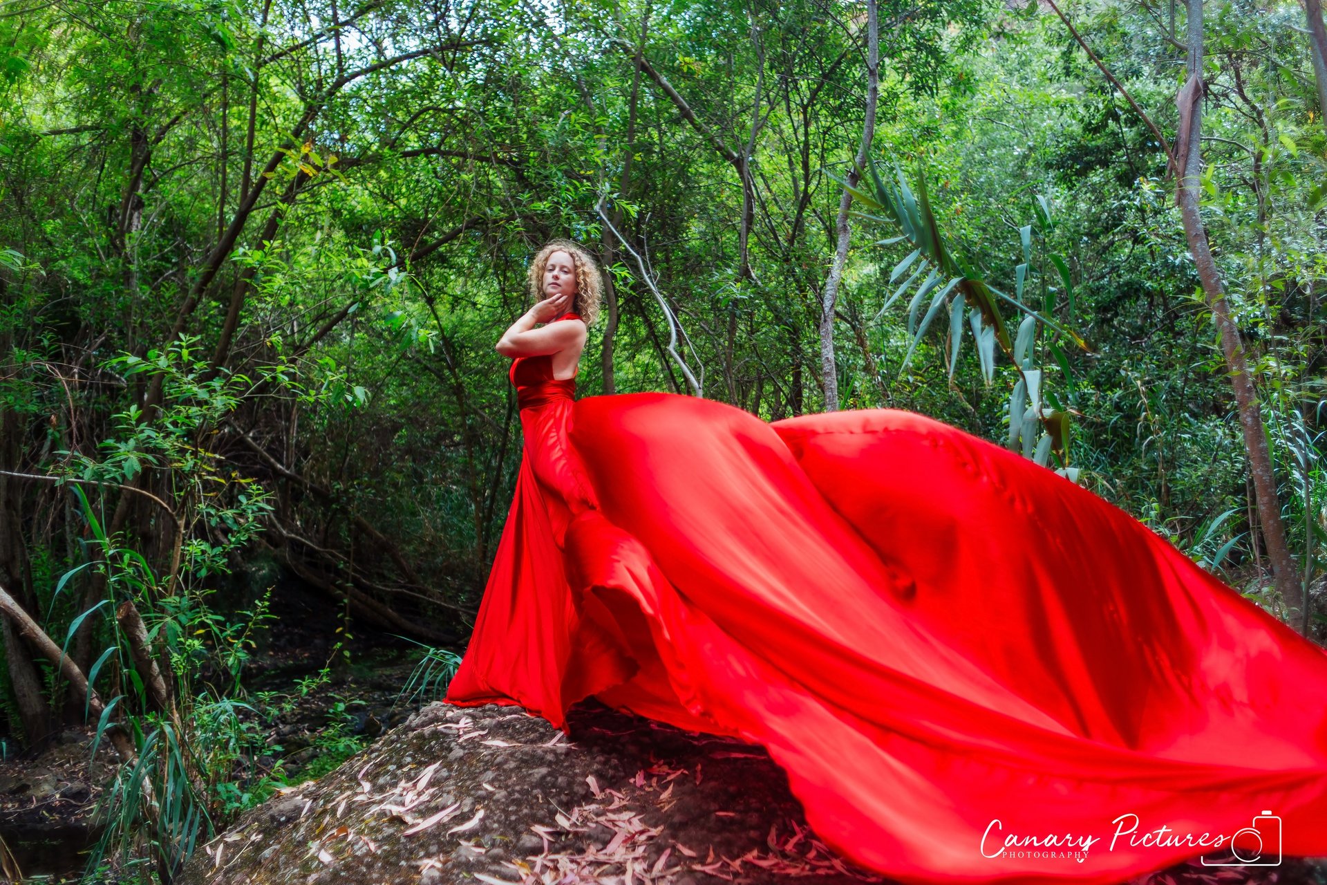 Flying Dress photography by Canary Pictures, Gran Canaria