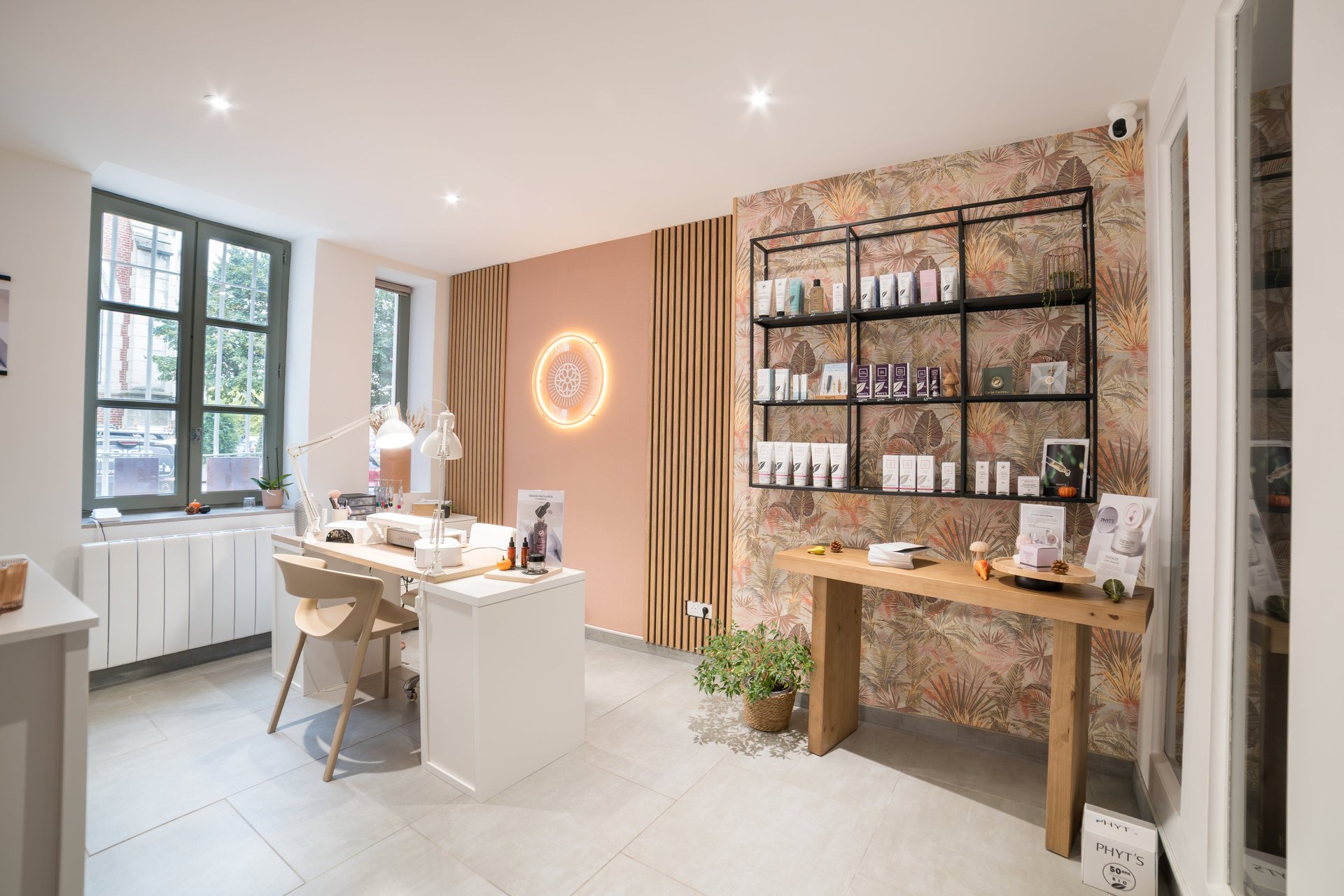 black and brown leather padded tub sofa