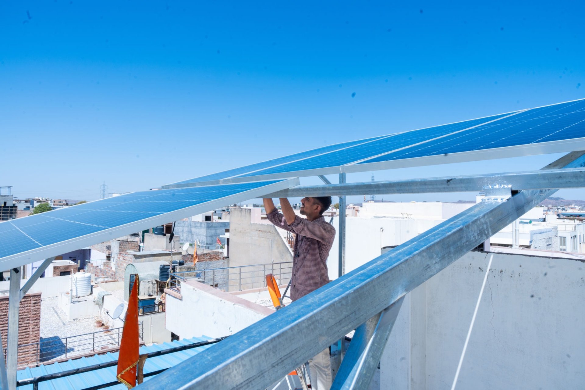 black and white bed linen