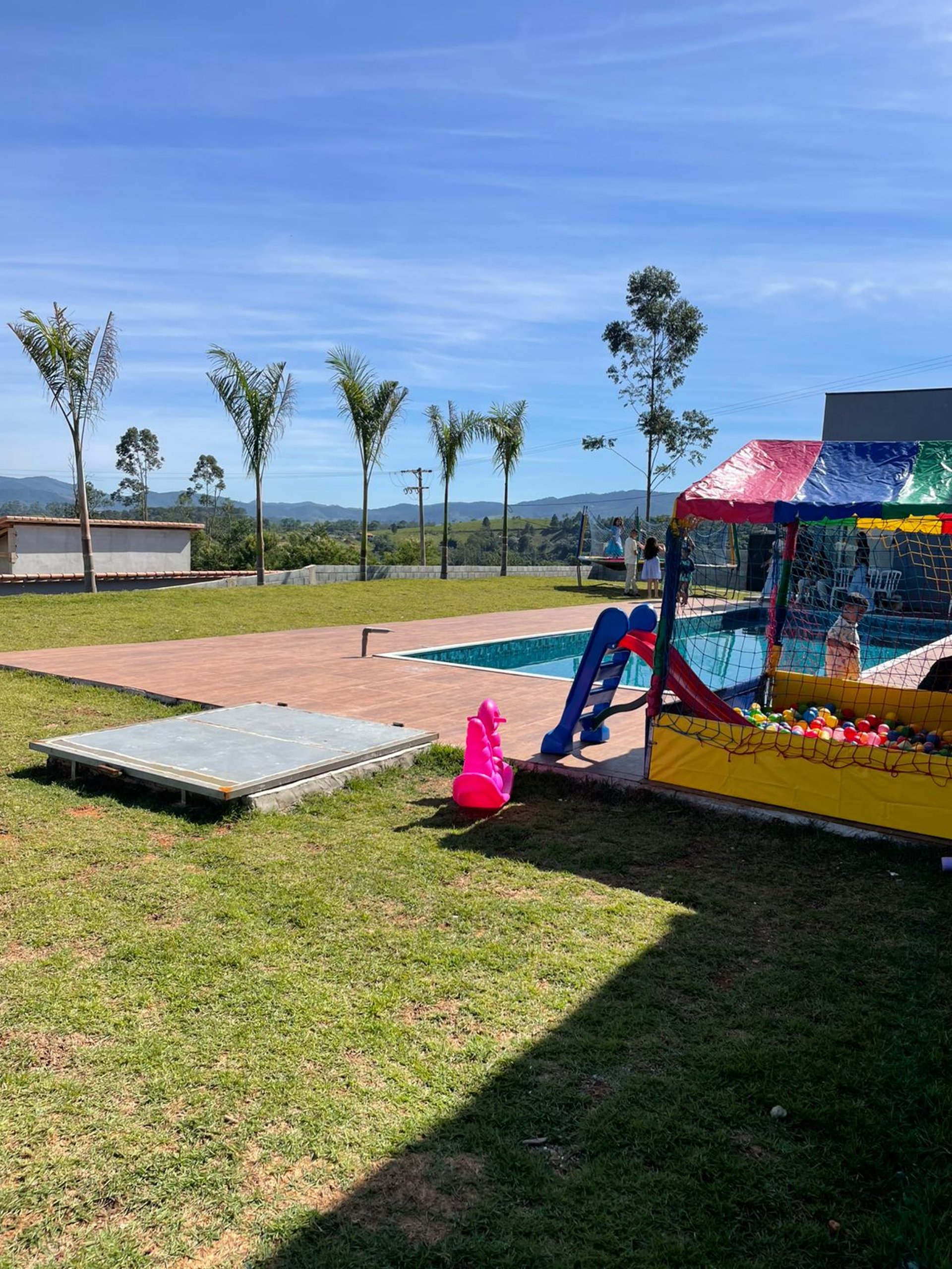 black and brown leather padded tub sofa