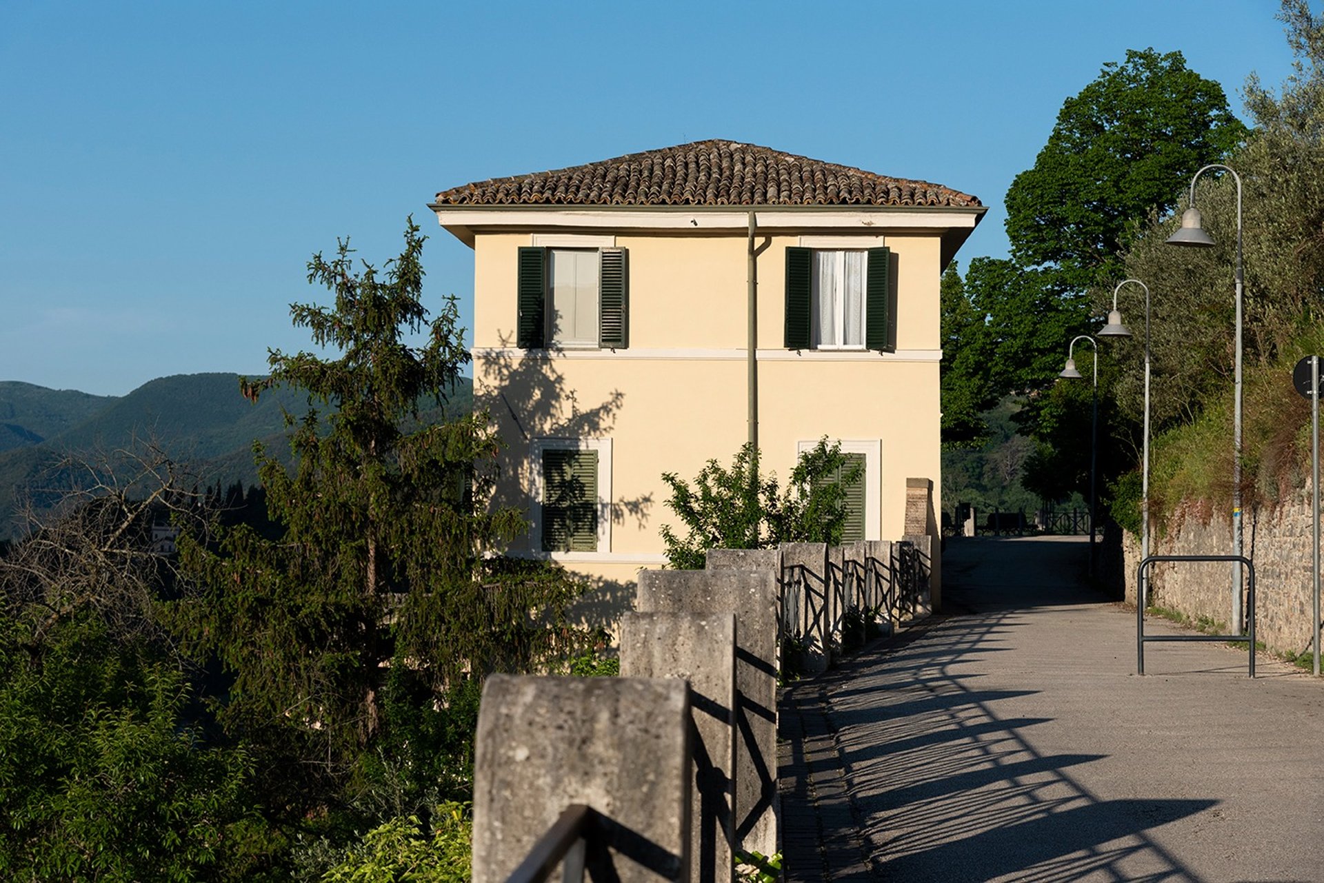 Vista dell'esterno dell'Hotel Gattapone, Via del Ponte Spoleto