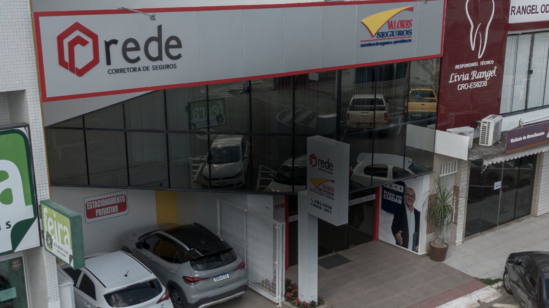 Light blue to dark blue gradient