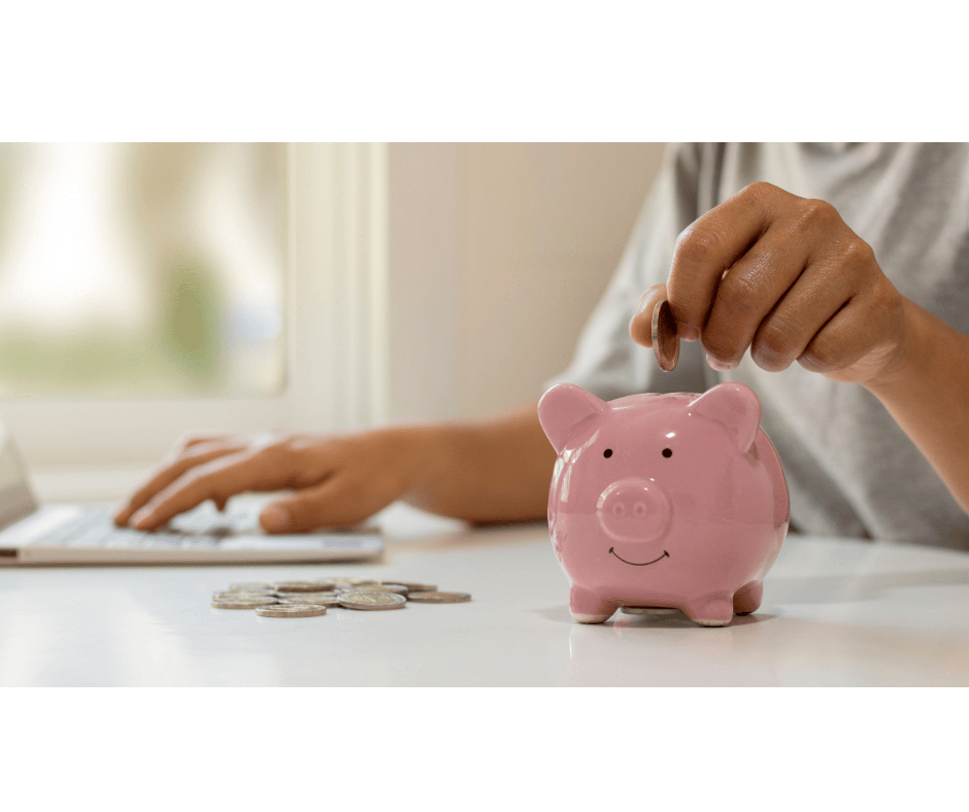 gray computer monitor