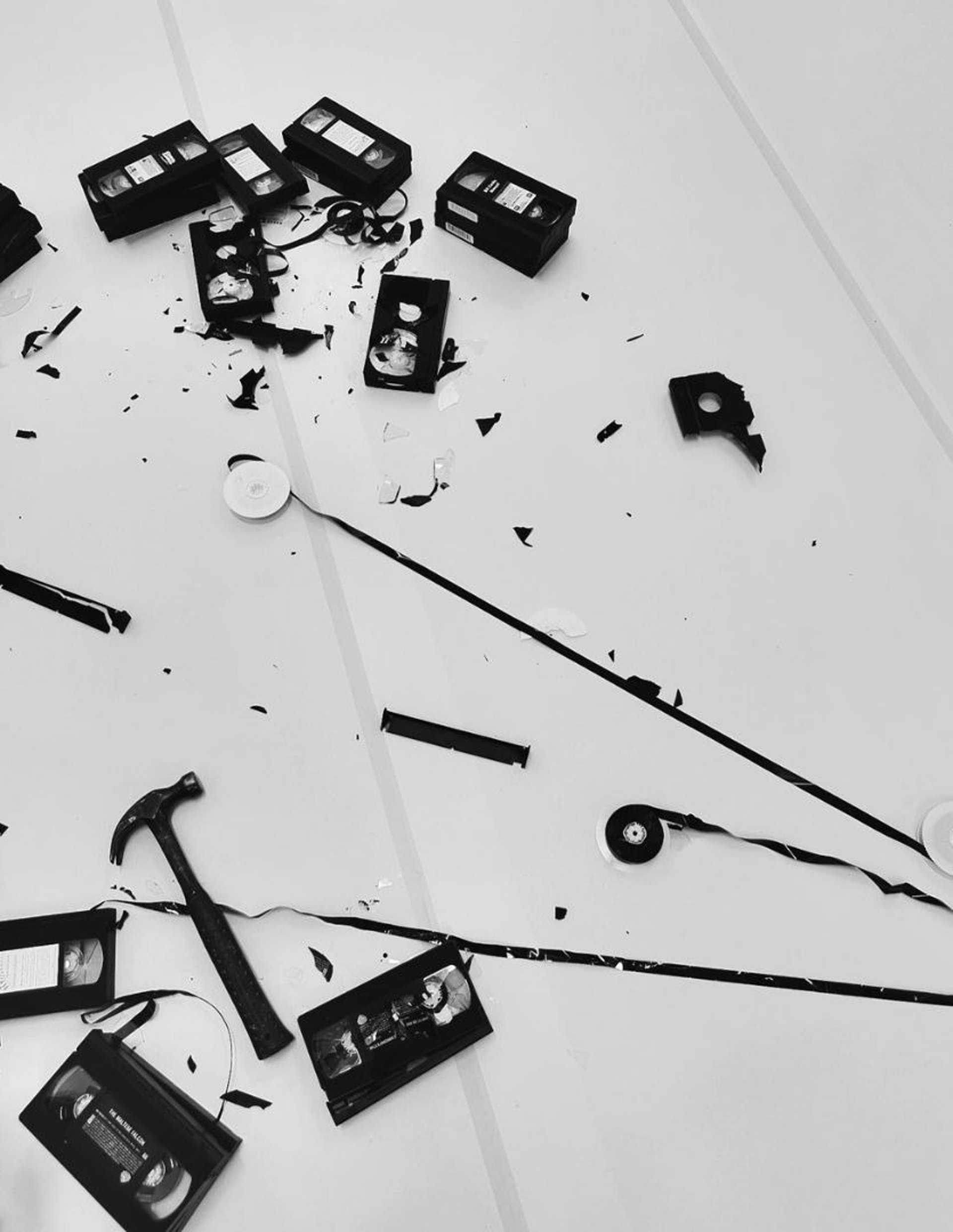 a black & white photo of a woman's chest mysterious author  abyss no facelvf.lvx