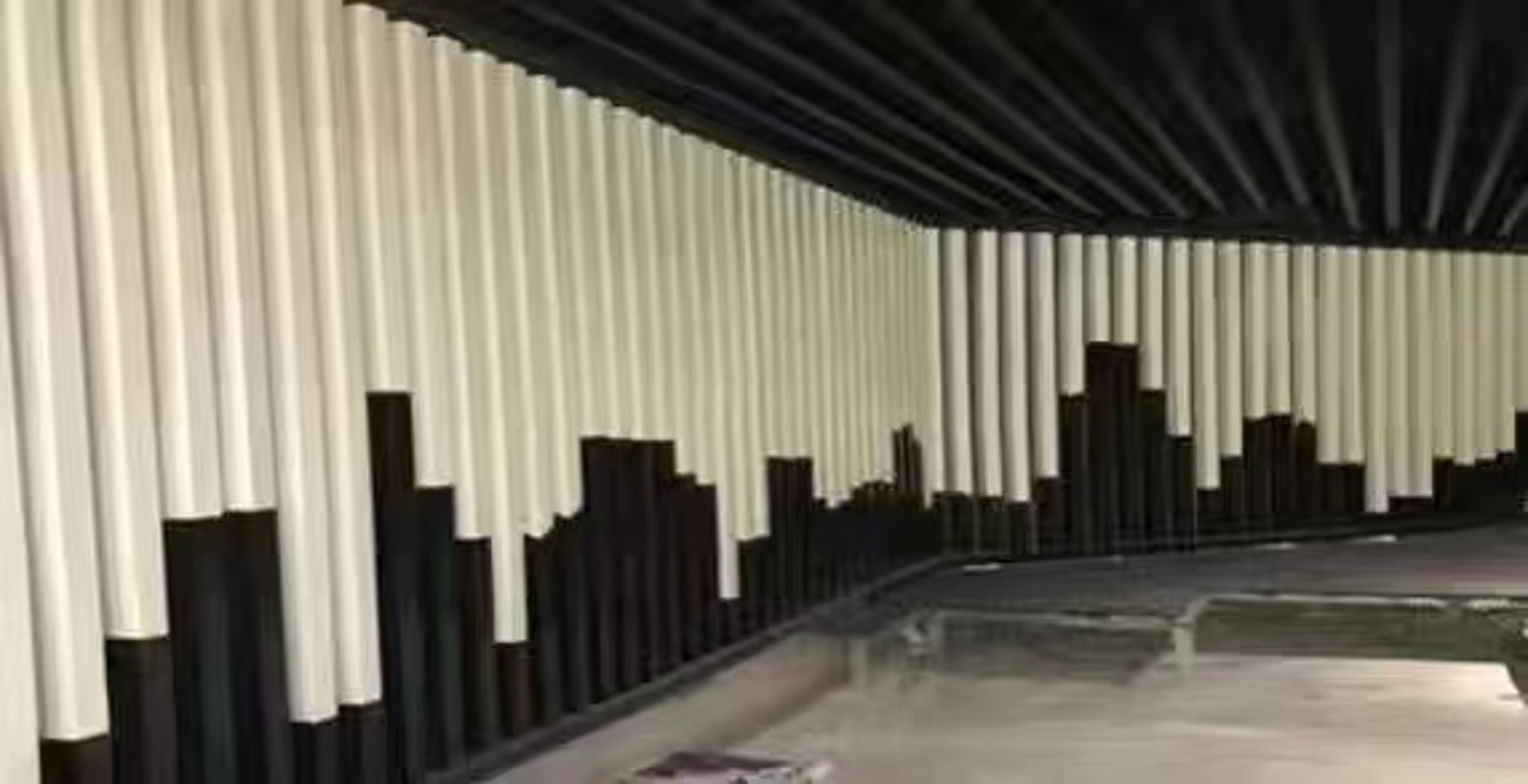 black and white bed linen