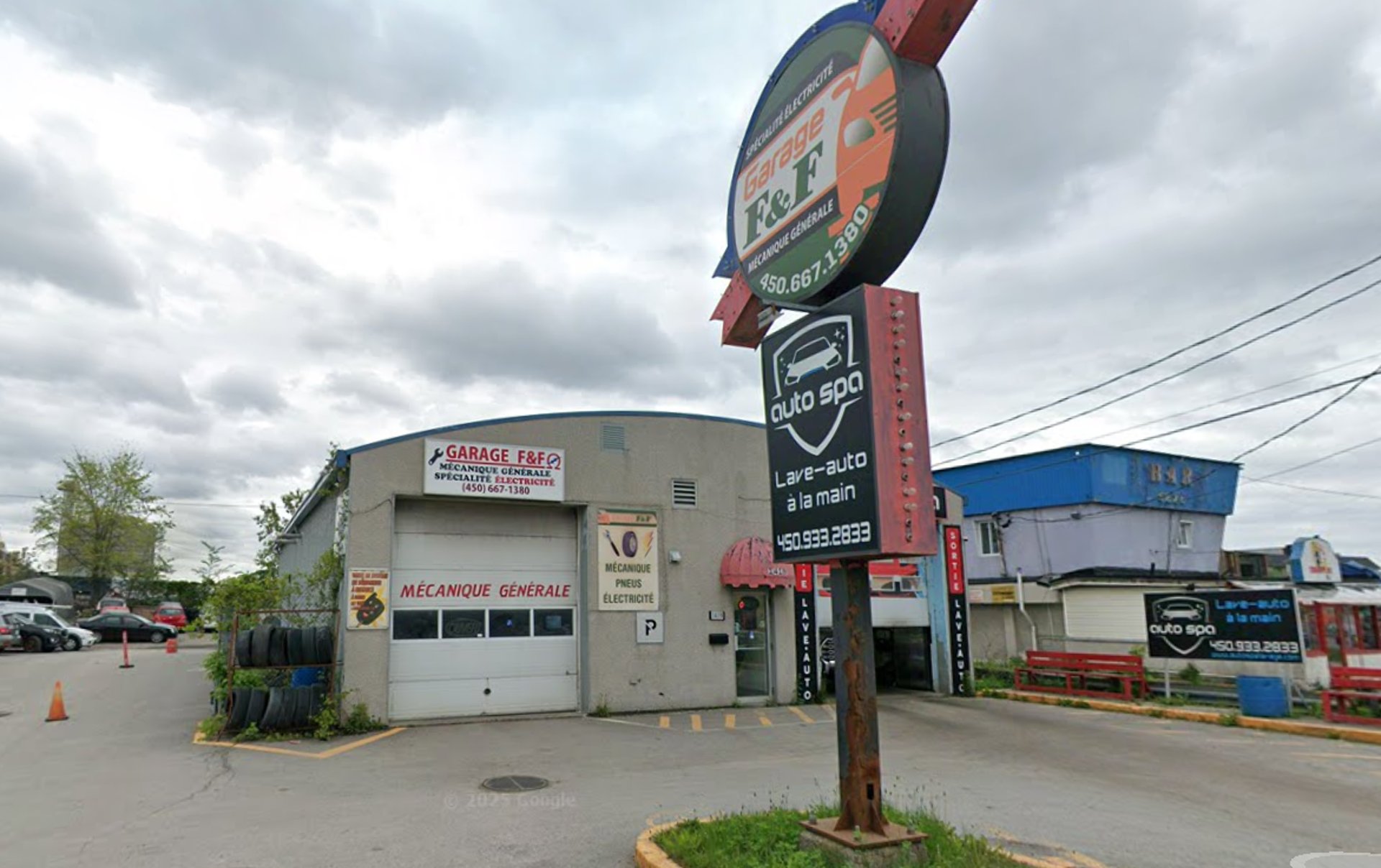black and brown leather padded tub sofa