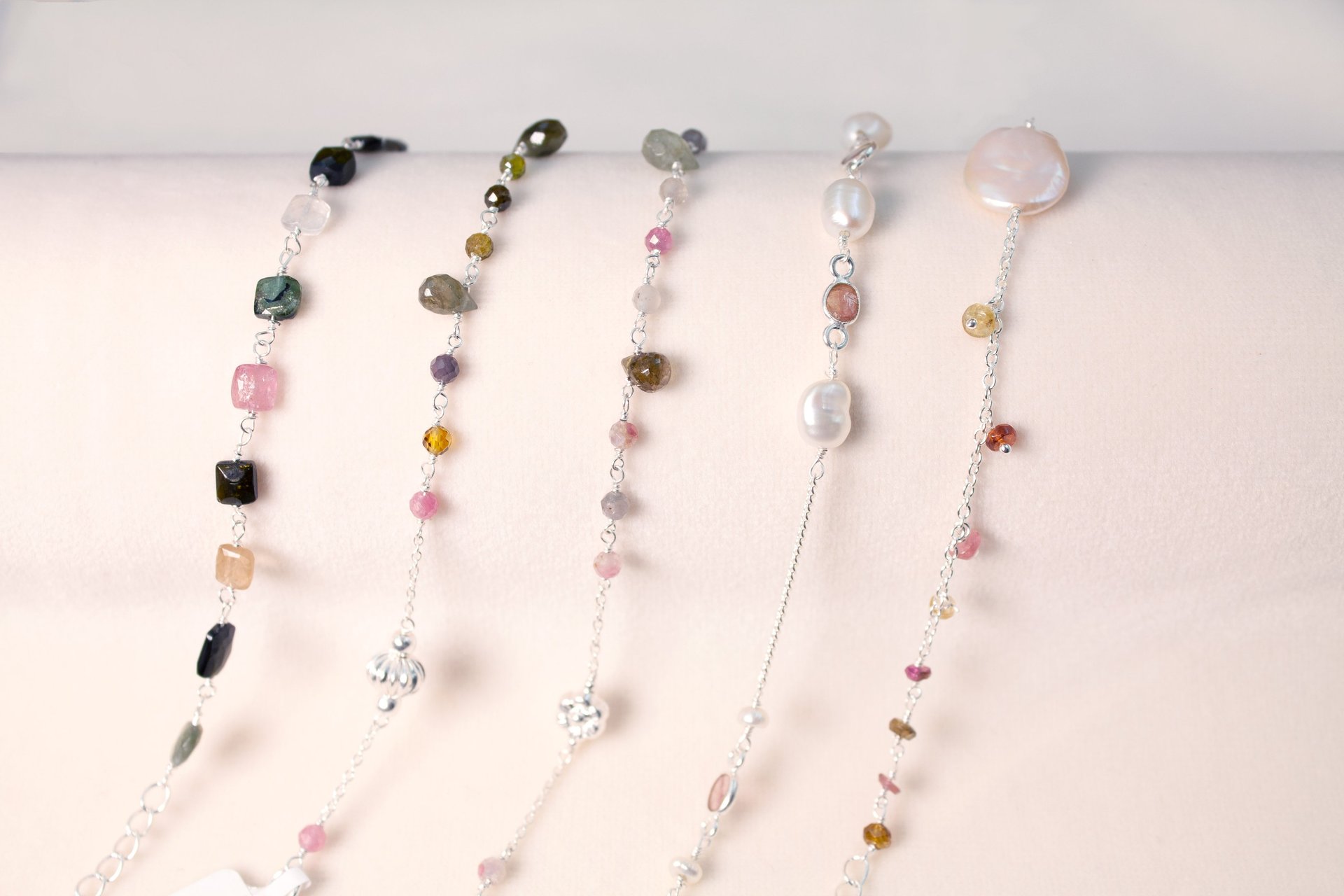 black and white bed linen